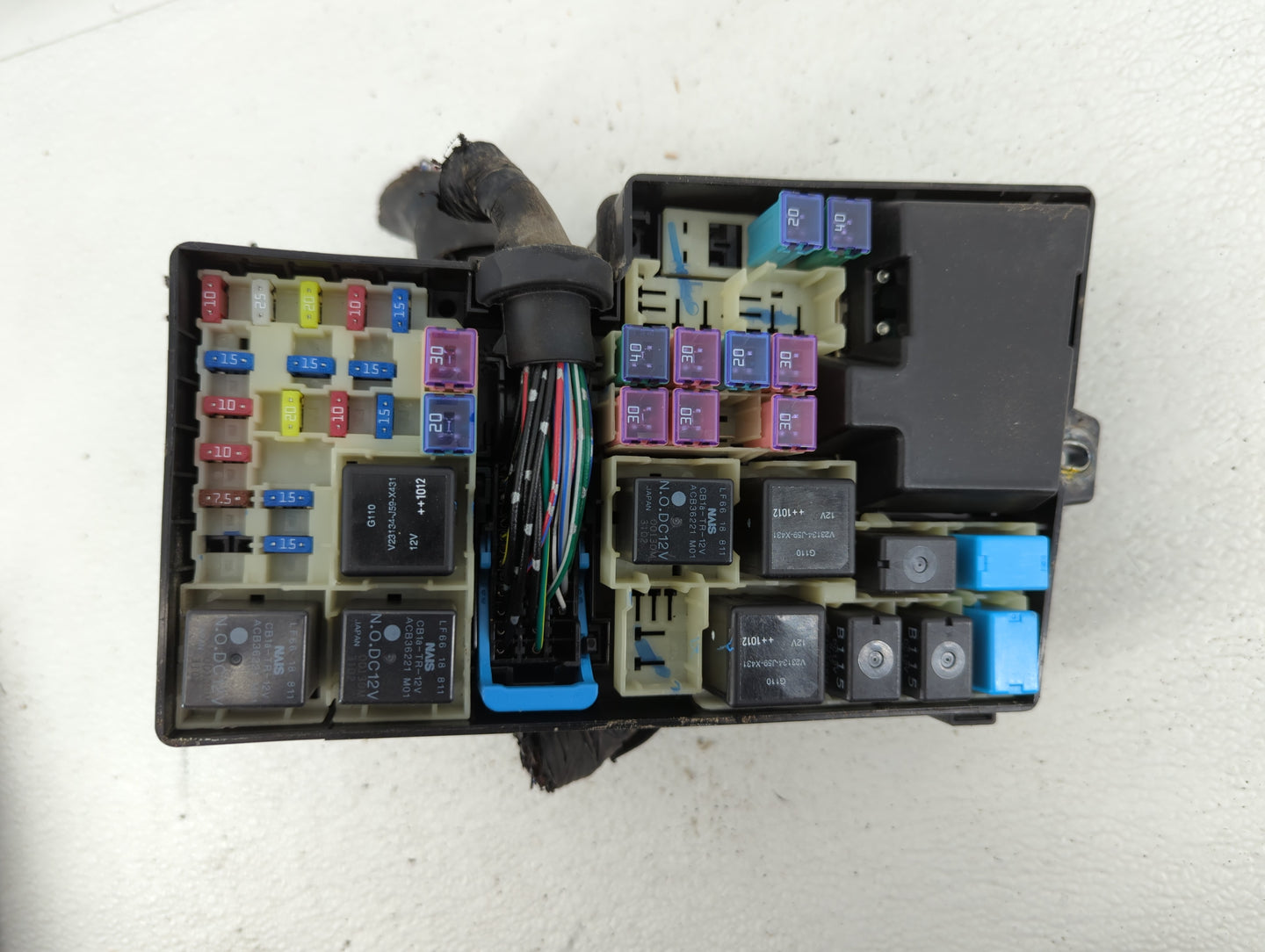 2010-2012 Mazda Cx-7 Fusebox Fuse Box Panel Relay Module P/N:EG23-66765 PH 2B0L010F Fits Fits 2010 2011 2012 OEM Used Auto P