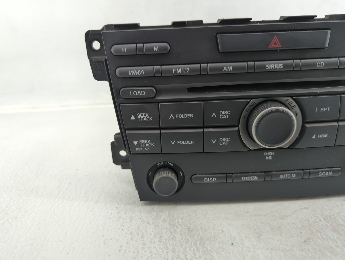 2010 Mazda Cx-7 Radio AM FM Cd Player Receiver Replacement P/N:EH44 66 AR0A Fits OEM Used Auto Parts - Oemusedautoparts1.com