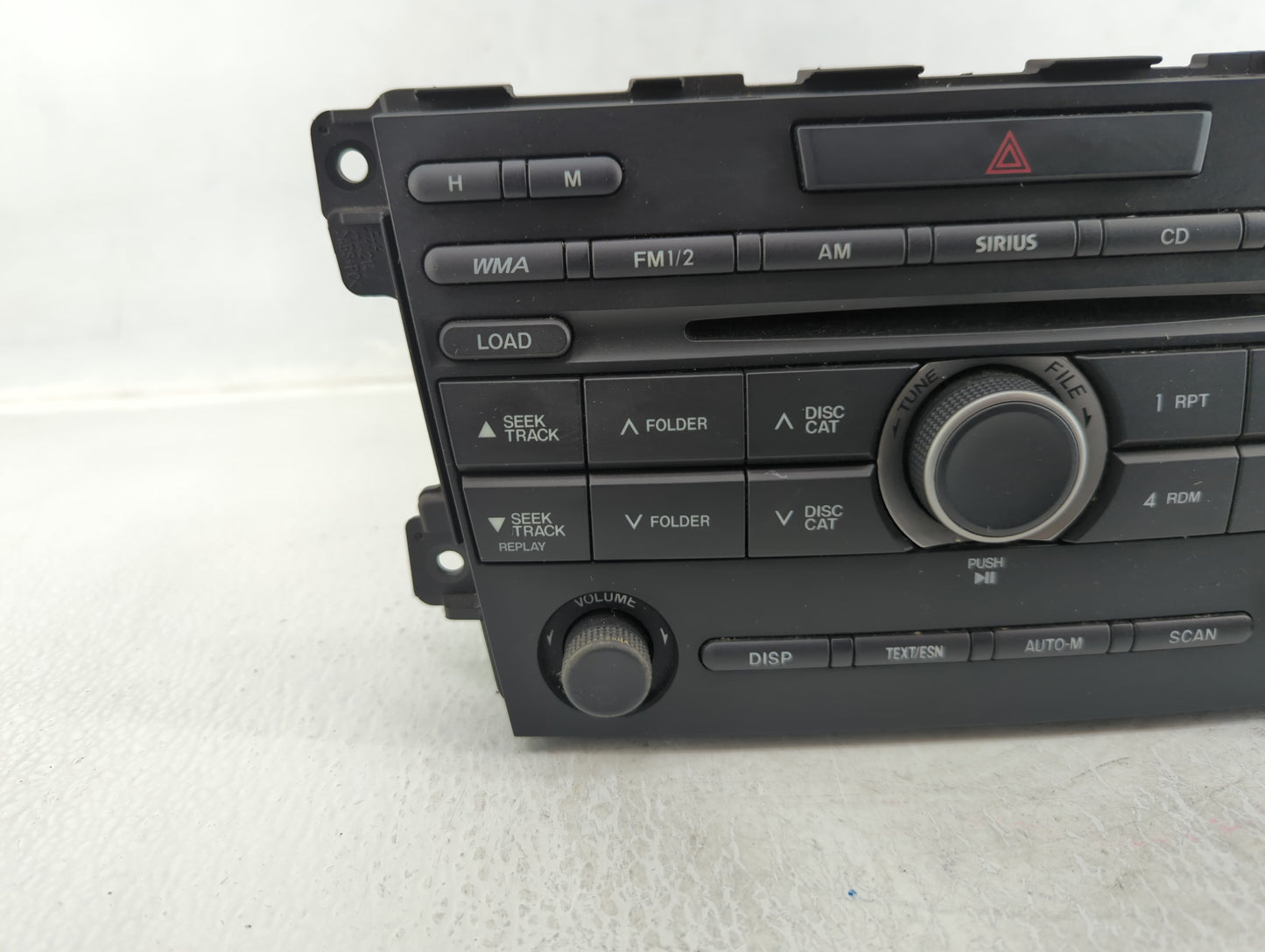 2010 Mazda Cx-7 Radio AM FM Cd Player Receiver Replacement P/N:EH44 66 AR0A Fits OEM Used Auto Parts - Oemusedautoparts1.com