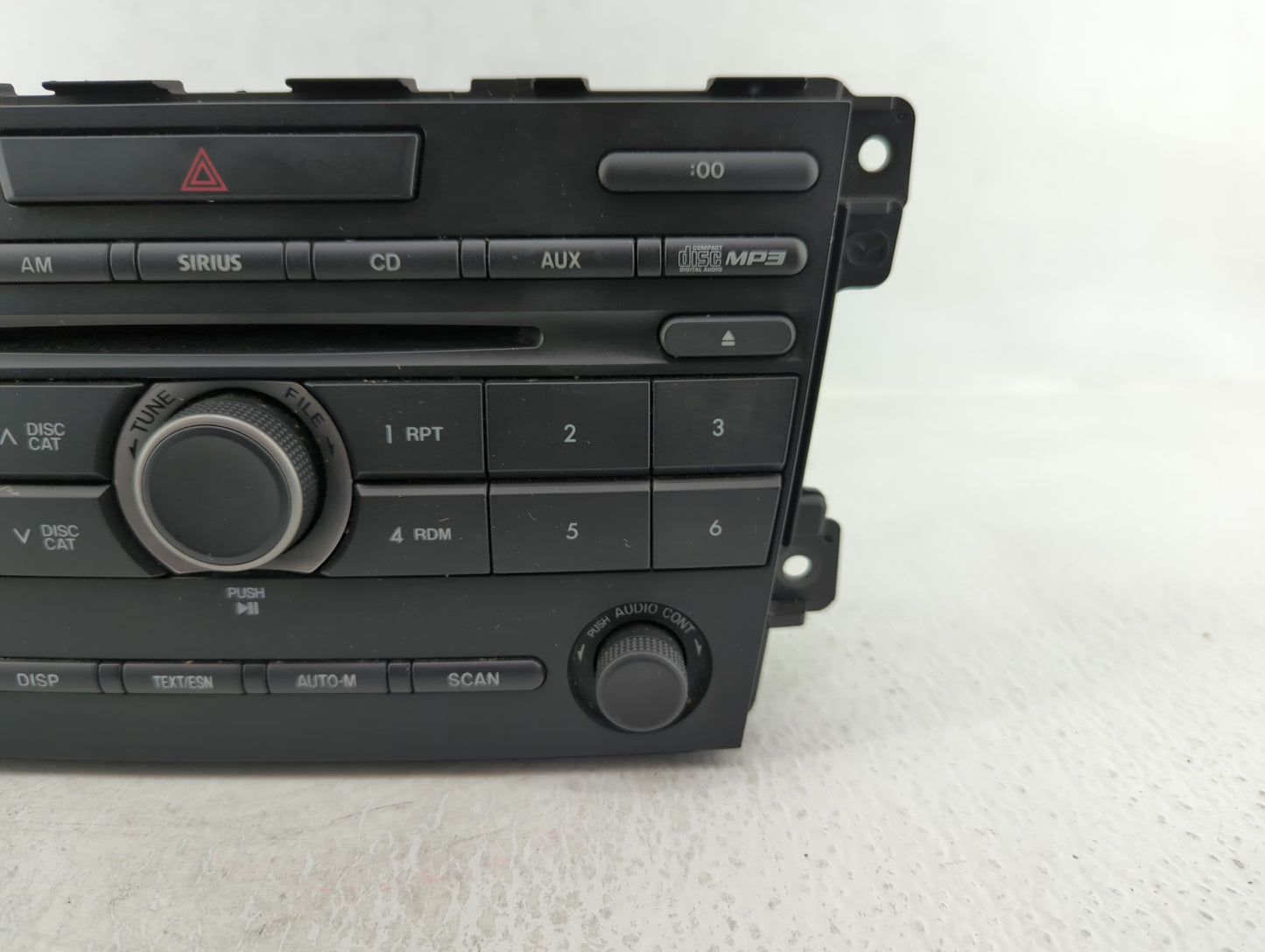 2010 Mazda Cx-7 Radio AM FM Cd Player Receiver Replacement P/N:EH44 66 AR0A Fits OEM Used Auto Parts - Oemusedautoparts1.com
