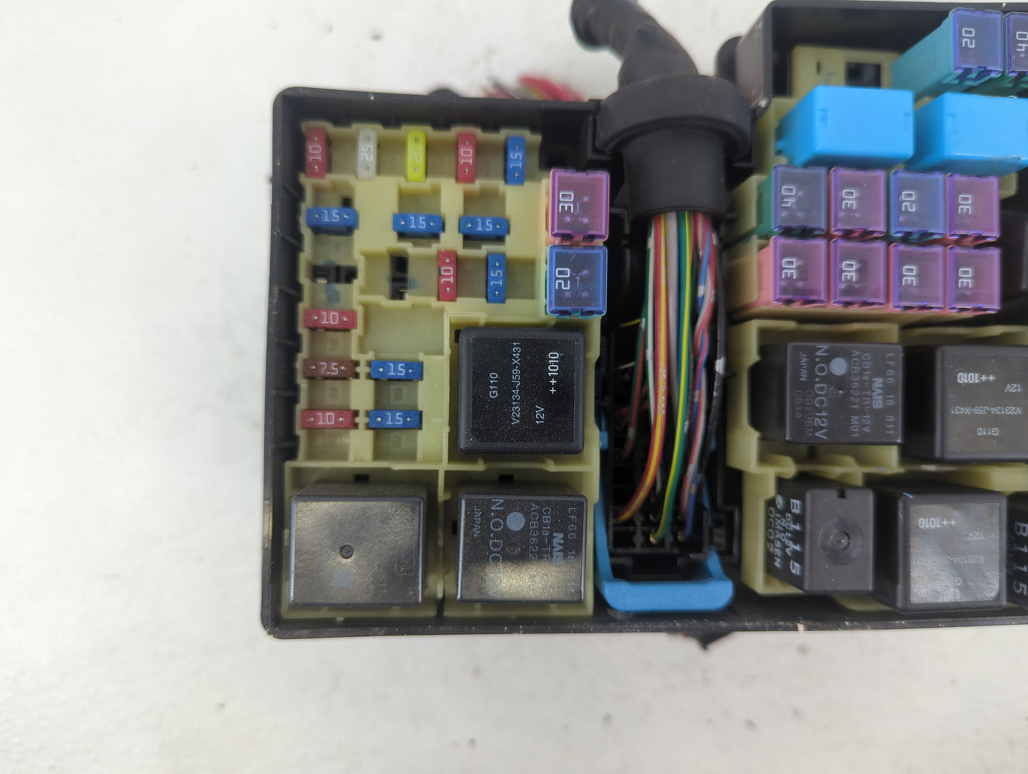 2010-2012 Mazda Cx-7 Fusebox Fuse Box Panel Relay Module P/N:BP4K-66765 518818109 Fits Fits 2010 2011 2012 OEM Used Auto Par
