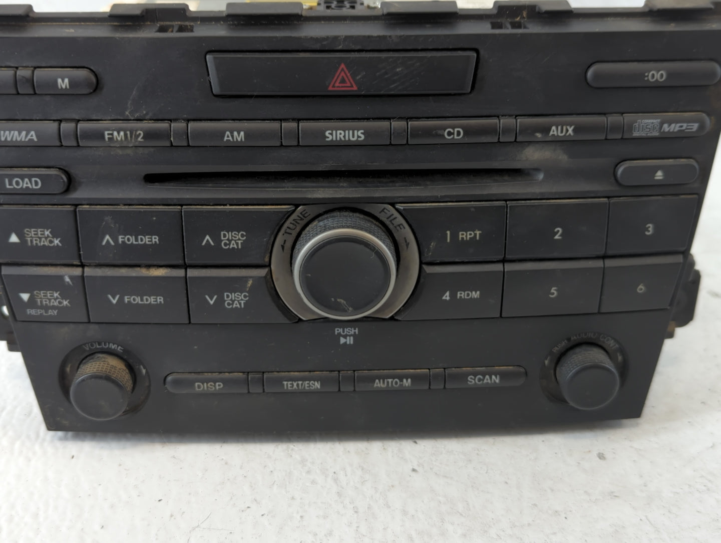 2010 Mazda Cx-7 Radio AM FM Cd Player Receiver Replacement P/N:EH44 66 AR0A Fits OEM Used Auto Parts - Oemusedautoparts1.com