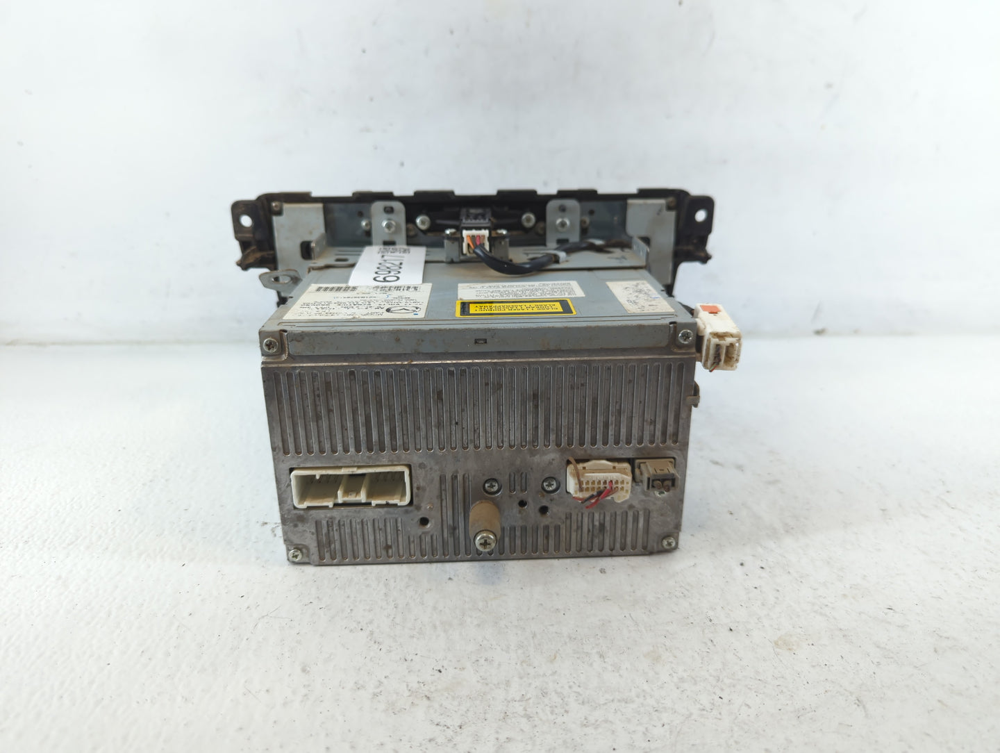 2010 Mazda Cx-7 Radio AM FM Cd Player Receiver Replacement P/N:EH44 66 AR0A Fits OEM Used Auto Parts - Oemusedautoparts1.com