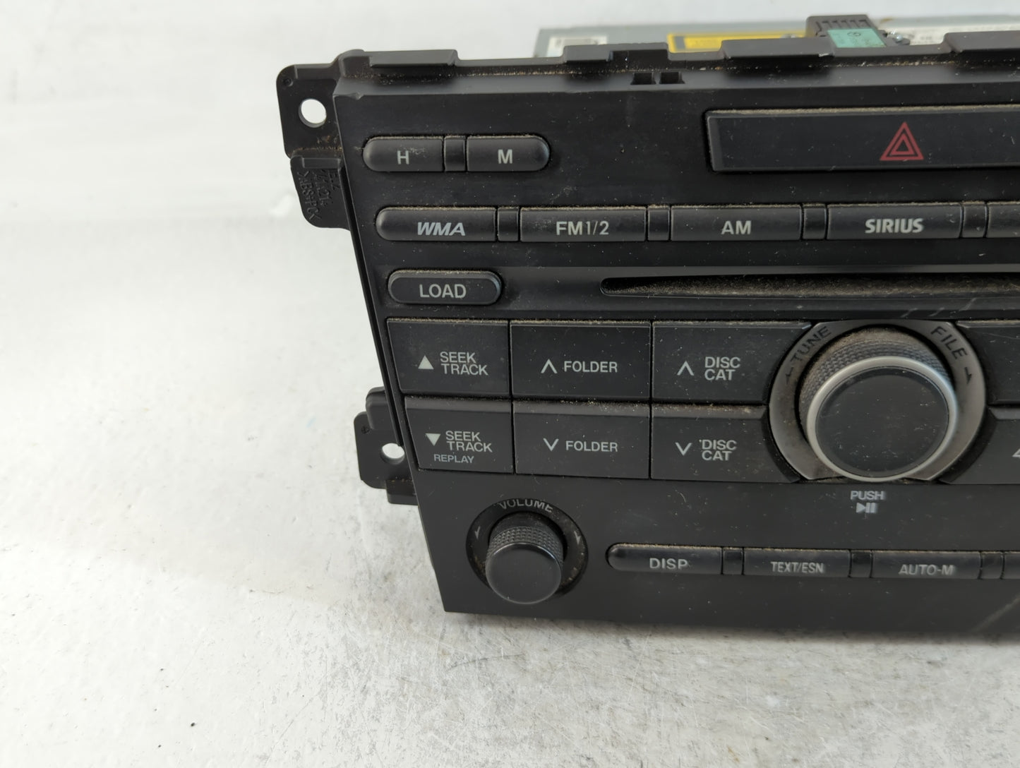 2010 Mazda Cx-7 Radio AM FM Cd Player Receiver Replacement P/N:EH44 66 AR0A Fits OEM Used Auto Parts - Oemusedautoparts1.com