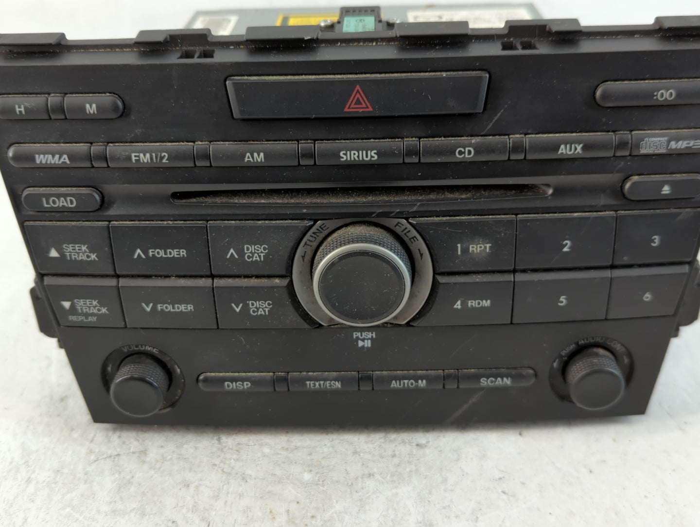 2010 Mazda Cx-7 Radio AM FM Cd Player Receiver Replacement P/N:EH44 66 AR0A Fits OEM Used Auto Parts - Oemusedautoparts1.com