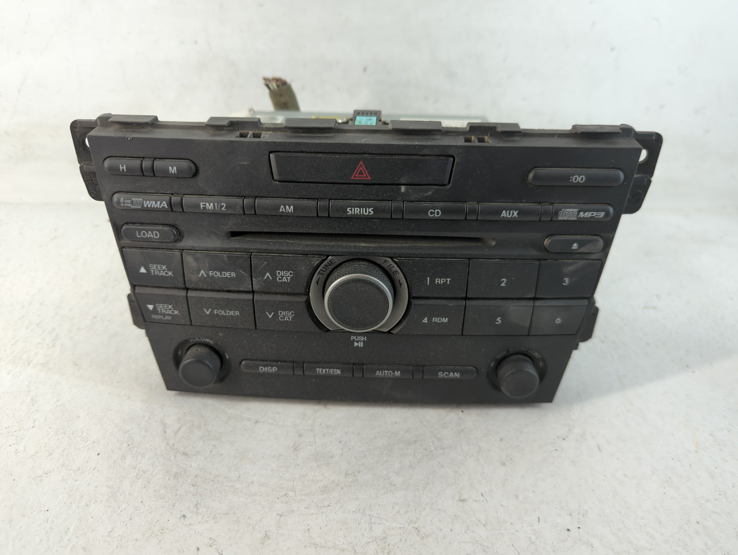2010 Mazda Cx-7 Radio AM FM Cd Player Receiver Replacement P/N:EH46 66 ARXA Fits OEM Used Auto Parts - Oemusedautoparts1.com