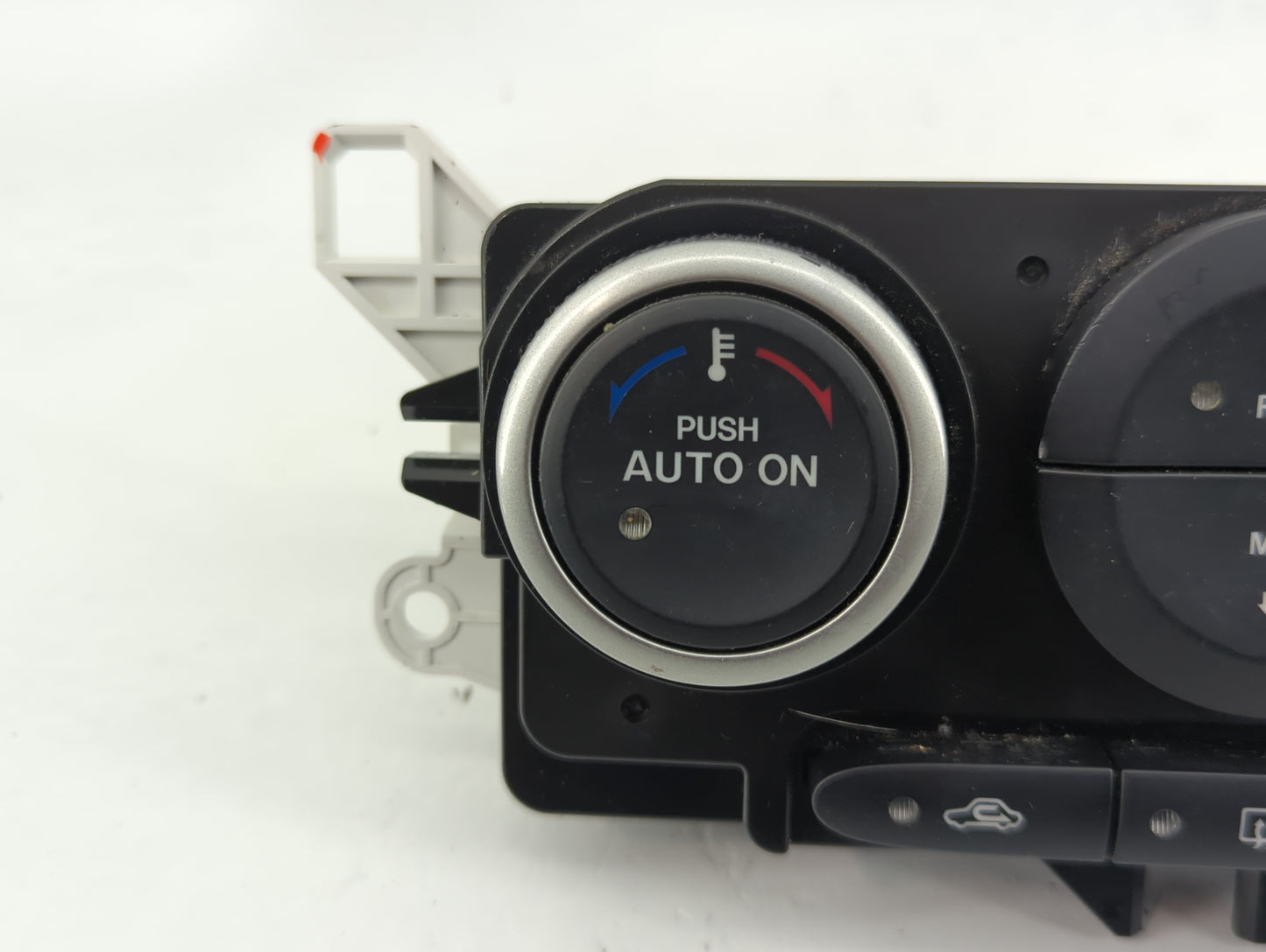 2010 Mazda Cx-7 Climate Control Module Temperature AC/Heater Replacement P/N:K1900EH44 Fits OEM Used Auto Parts - Oemusedaut