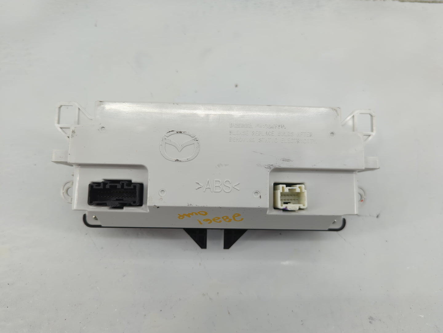 2010 Mazda Cx-7 Climate Control Module Temperature AC/Heater Replacement P/N:K1900EH44 Fits OEM Used Auto Parts - Oemusedaut