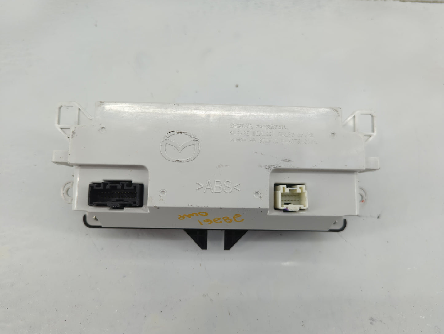 2010 Mazda Cx-7 Climate Control Module Temperature AC/Heater Replacement P/N:K1900EH44 Fits OEM Used Auto Parts - Oemusedaut