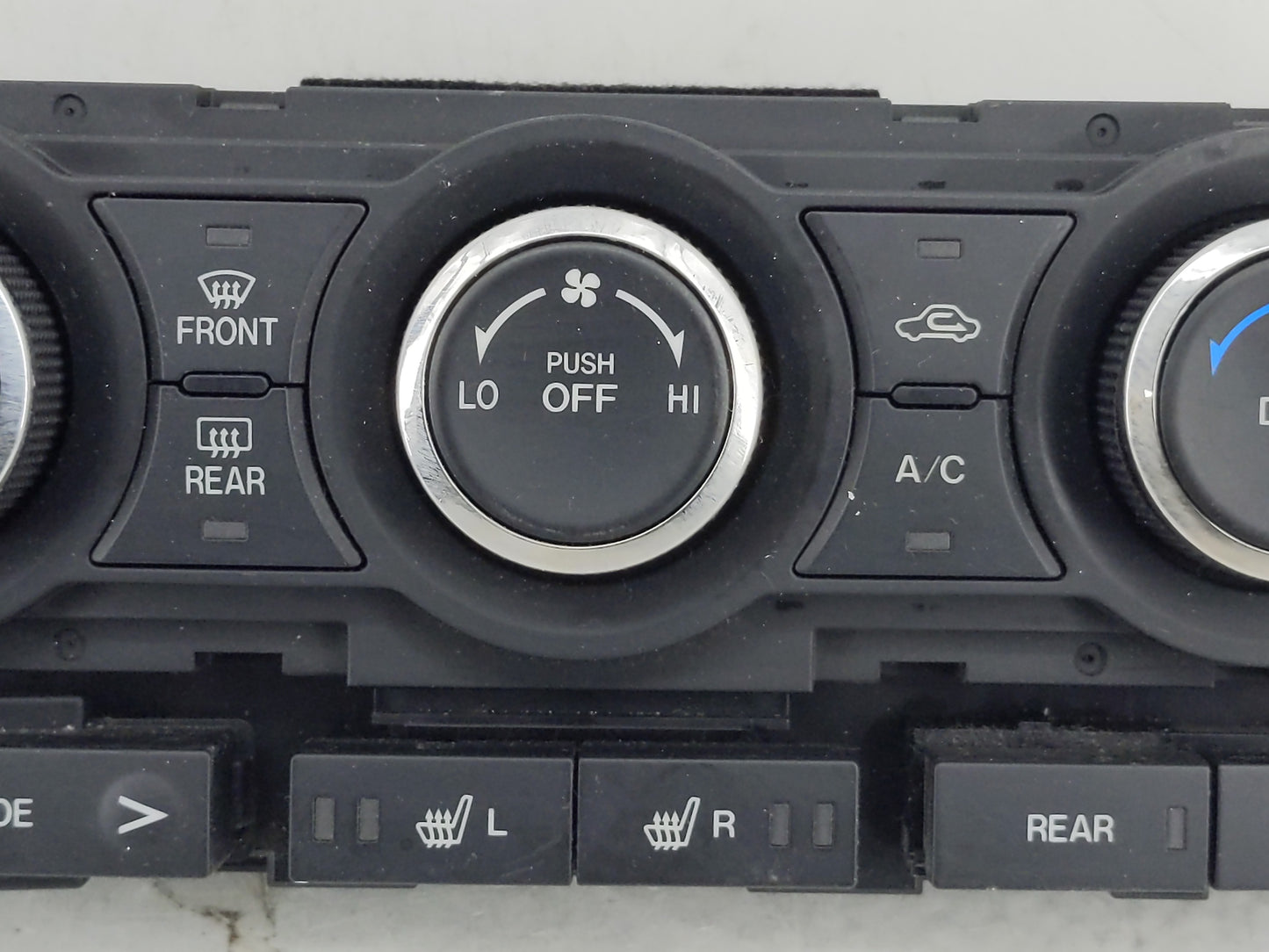 2010 Mazda Cx-9 Climate Control Module Temperature AC/Heater Replacement P/N:TE70-61-190 Fits OEM Used Auto Parts - Oemuseda