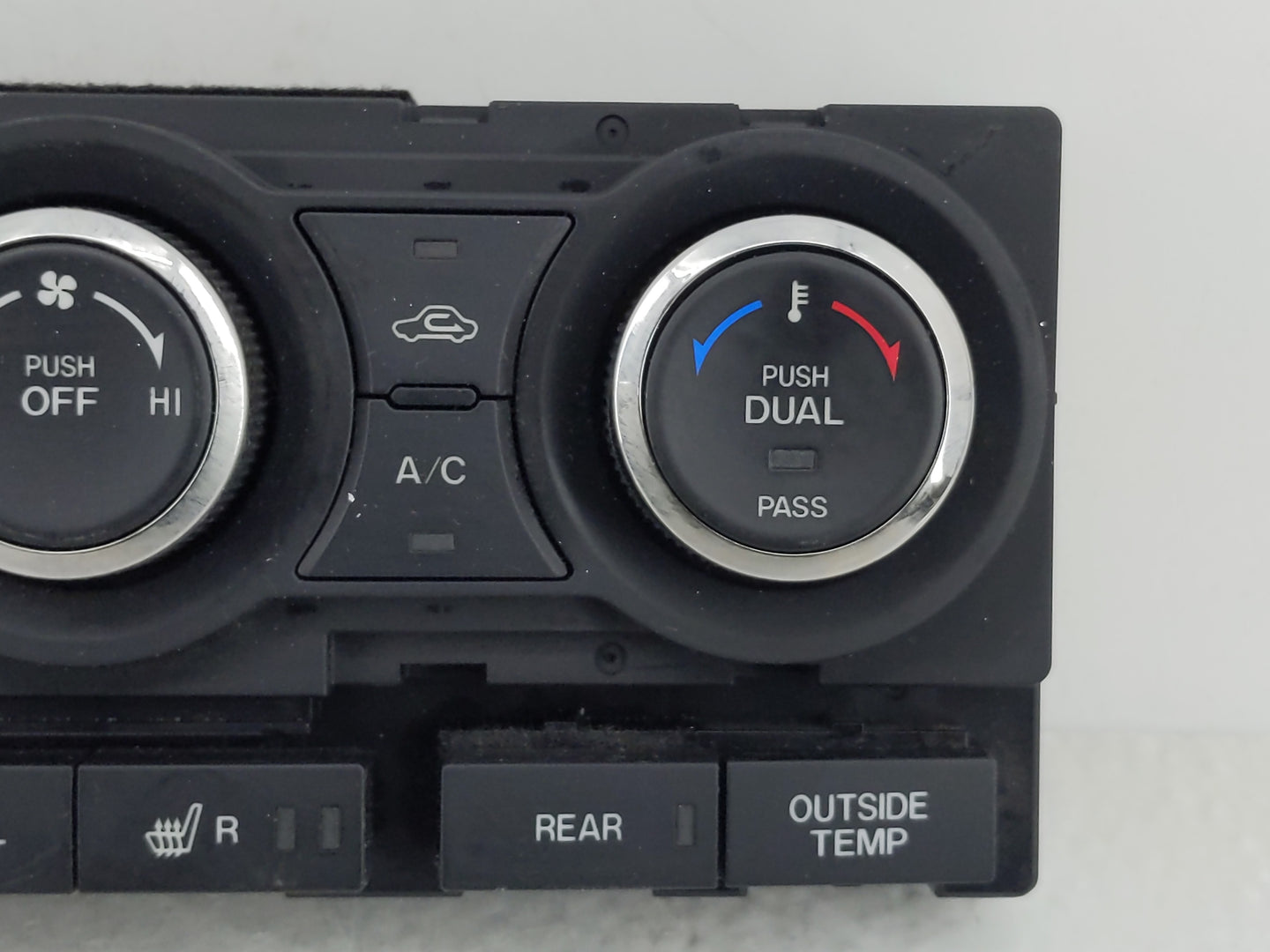 2010 Mazda Cx-9 Climate Control Module Temperature AC/Heater Replacement P/N:TE70-61-190 Fits OEM Used Auto Parts - Oemuseda