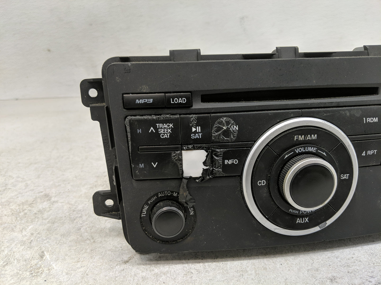 2010 Mazda Cx-9 Radio AM FM Cd Player Receiver Replacement P/N:14795565 TE91 66 AR0B Fits OEM Used Auto Parts - Oemusedautop