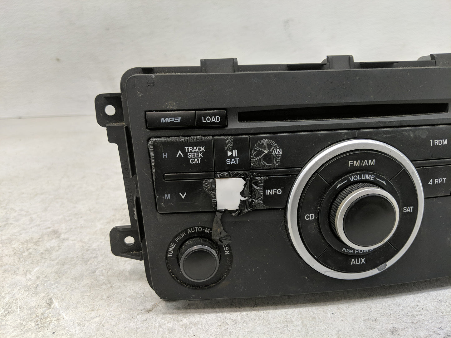 2010 Mazda Cx-9 Radio AM FM Cd Player Receiver Replacement P/N:14795565 TE91 66 AR0B Fits OEM Used Auto Parts - Oemusedautop