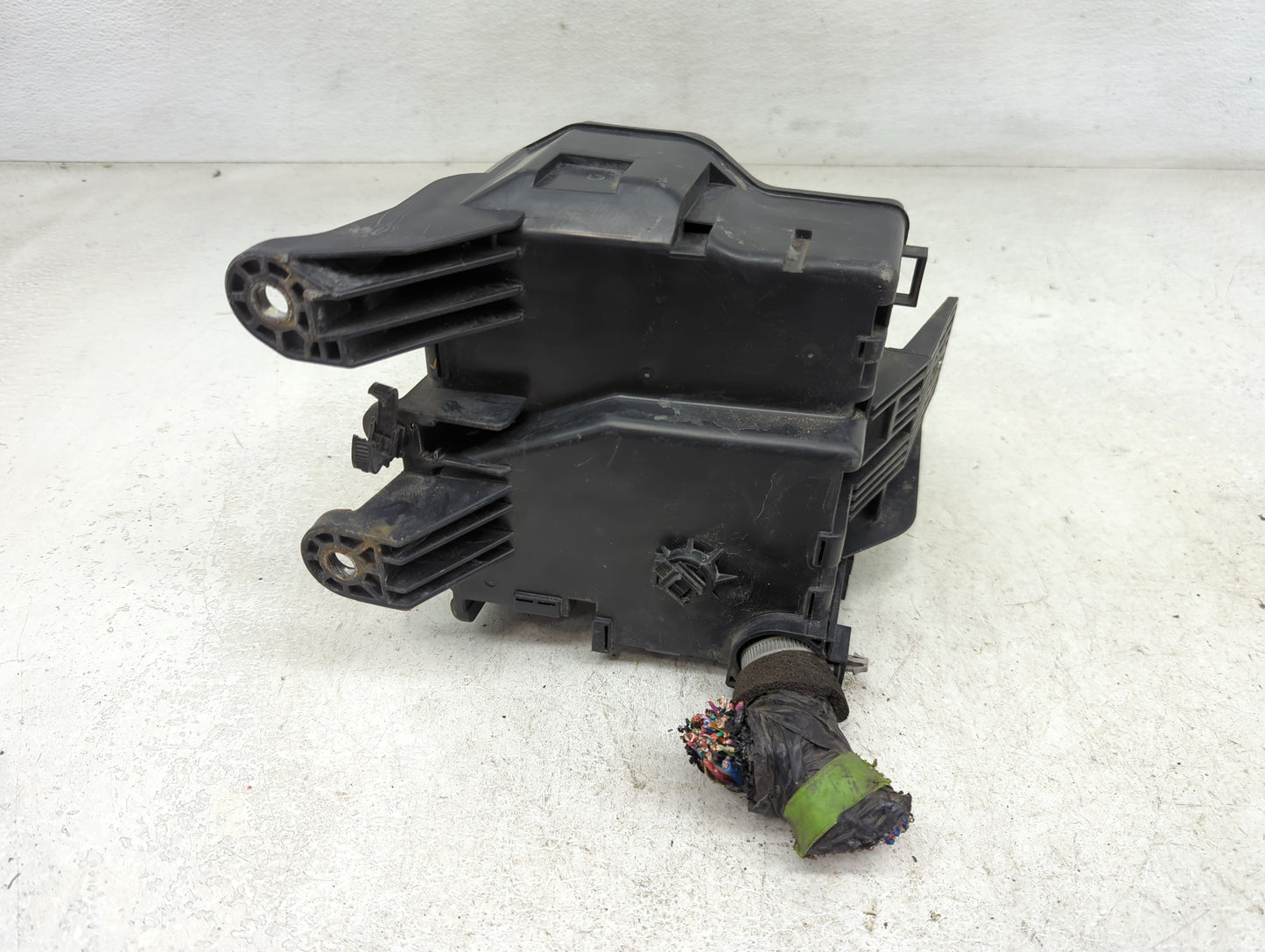 2010-2012 Mazda Cx-9 Fusebox Fuse Box Panel Relay Module P/N:TE71-66760 Fits Fits 2010 2011 2012 OEM Used Auto Parts - Oemus