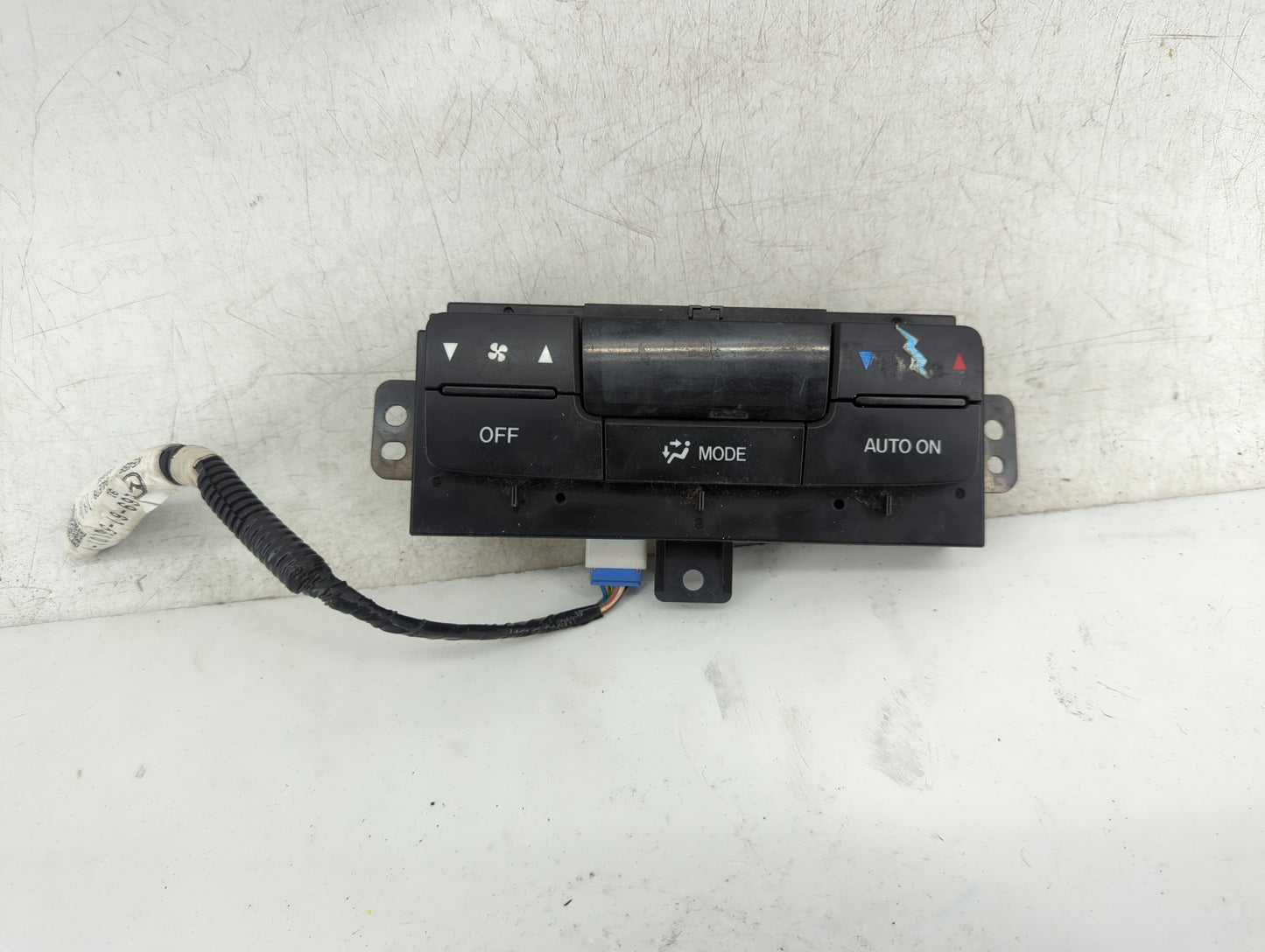 2010-2015 Mazda Cx-9 Climate Control Module Temperature AC/Heater Replacement P/N:TE69-61-545(0)-1 Fits OEM Used Auto Parts 