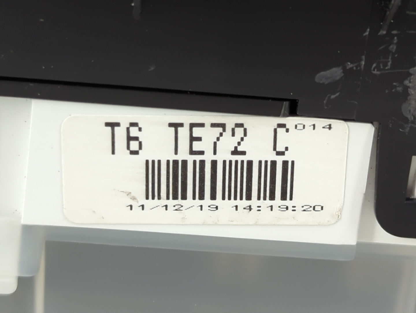 2010 Mazda Cx-9 Instrument Cluster Speedometer Gauges P/N:T6 TE72 C Miles: Fits OEM Used Auto Parts - Oemusedautoparts1.com