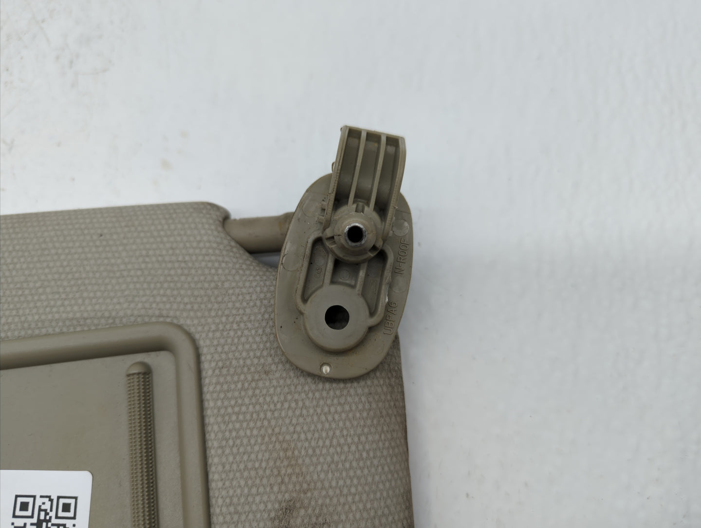 2010 Mazda Cx-9 Sun Visor Shade Replacement Passenger Right Mirror Fits OEM Used Auto Parts - Oemusedautoparts1.com