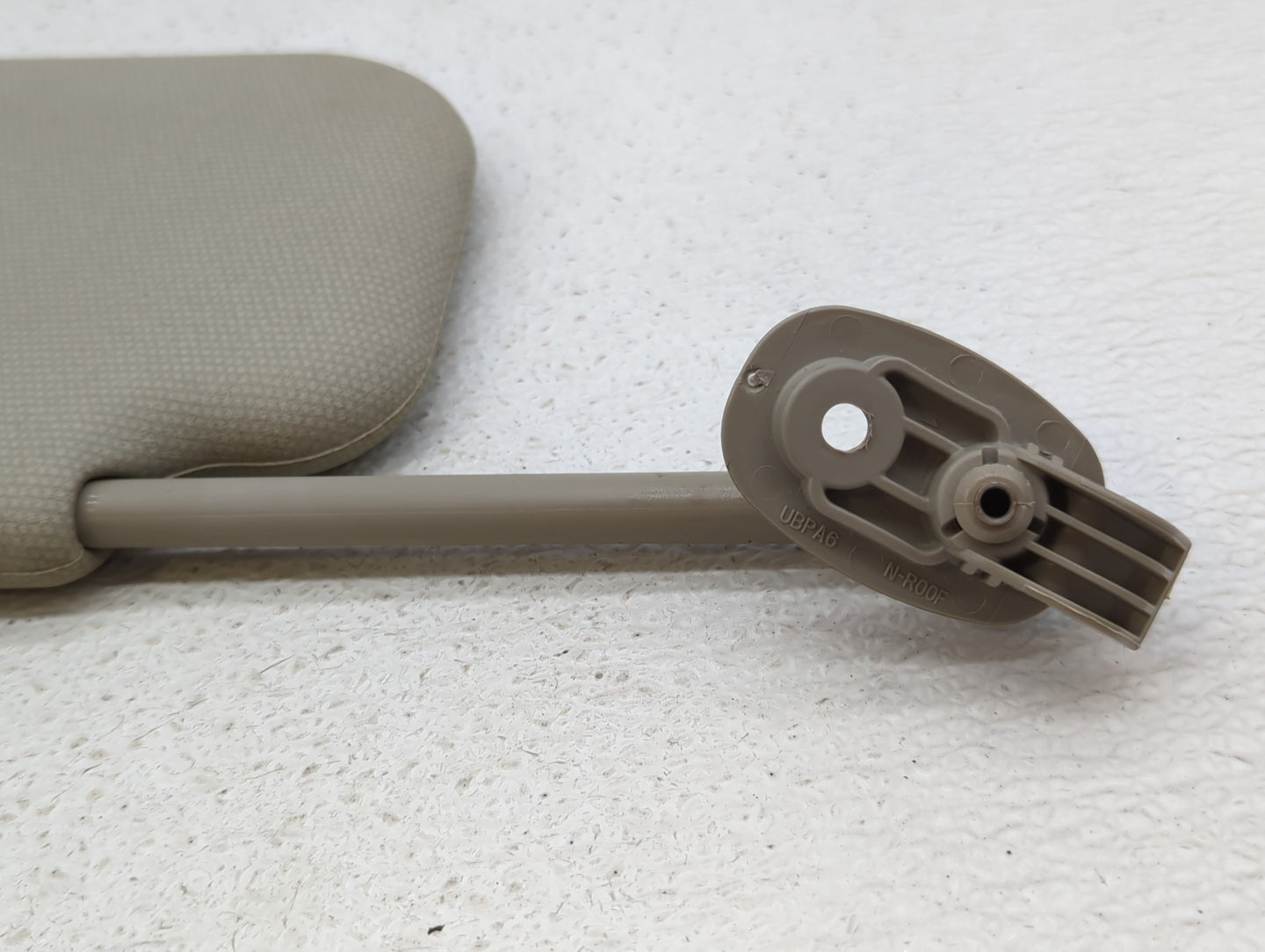 2010 Mazda Cx-9 Sun Visor Shade Replacement Passenger Right Mirror Fits OEM Used Auto Parts - Oemusedautoparts1.com