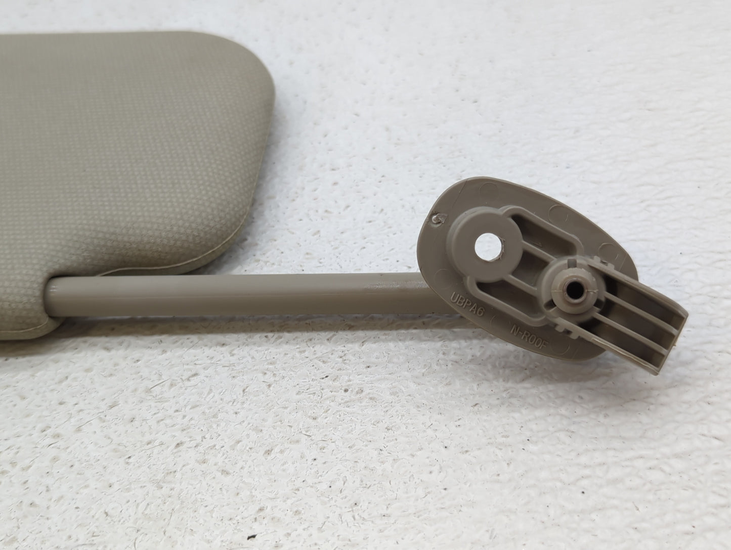 2010 Mazda Cx-9 Sun Visor Shade Replacement Passenger Right Mirror Fits OEM Used Auto Parts - Oemusedautoparts1.com