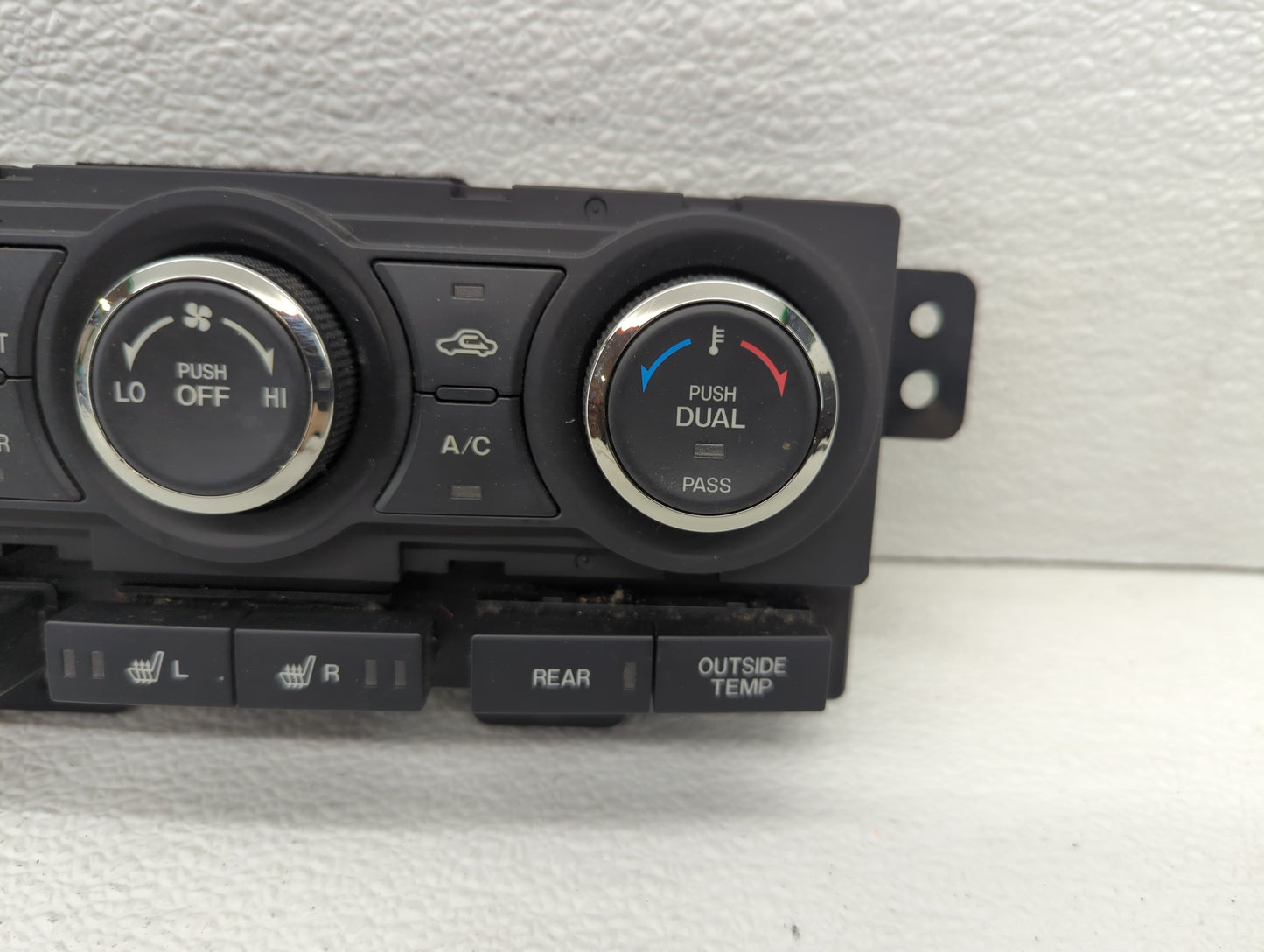 2010-2015 Mazda Cx-9 Climate Control Module Temperature AC/Heater Replacement P/N:TE70-61-190 Fits OEM Used Auto Parts - Oem
