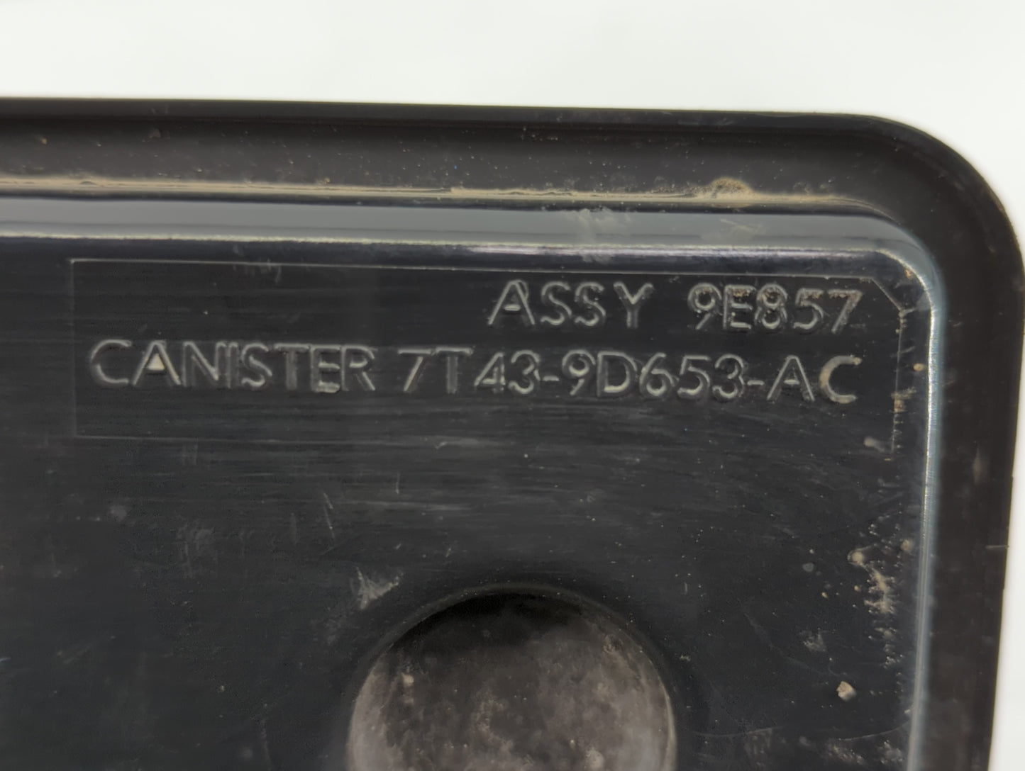 2010 Mazda Cx-9 Fuel Vapor Charcoal Canister - Oemusedautoparts1.com