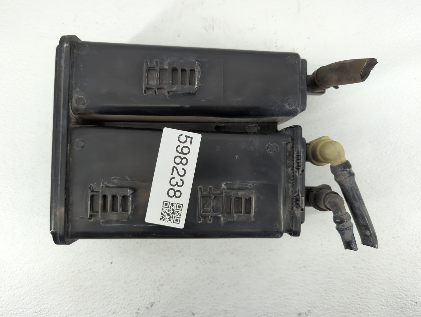 2010 Mazda Cx-9 Fuel Vapor Charcoal Canister - Oemusedautoparts1.com