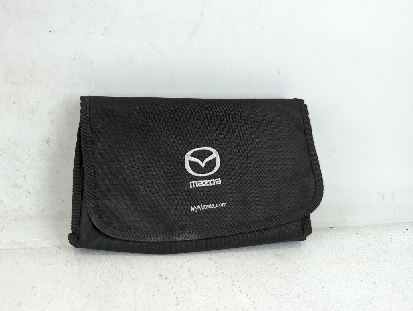 2010 Mazda Cx-9 Owners Manual Book Guide P/N:9999 -95- 011C-10 OEM Used Auto Parts - Oemusedautoparts1.com