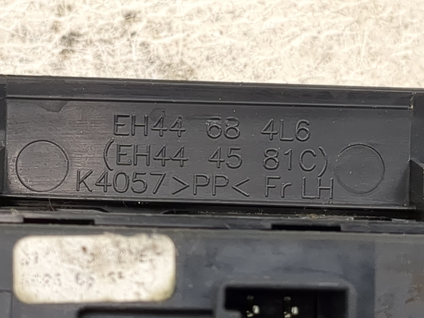 2010 Mazda Cx7 Master Power Window Switch Replacement Driver Side Left P/N:EH44684L6 EH444581C Fits Fits 2007 2008 2009 2011