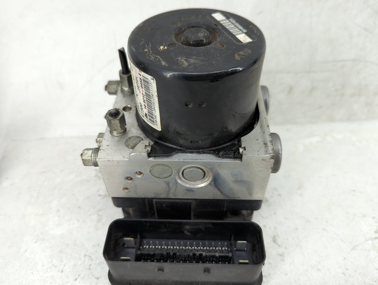 2010 Mazda Mazda3 ABS Pump Control Module Replacement P/N:8V61-2C405-AG 10.0212-0458.4, A42G, 10W172, 0004-04-96D0 Fits OEM 
