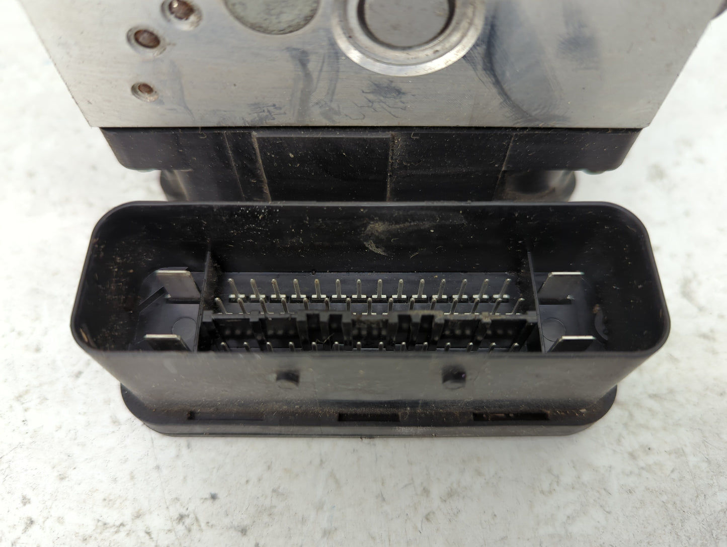2010 Mazda Mazda3 ABS Pump Control Module Replacement P/N:8V61-2C405-AG 10.0212-0458.4, A42G, 10W172, 0004-04-96D0 Fits OEM 