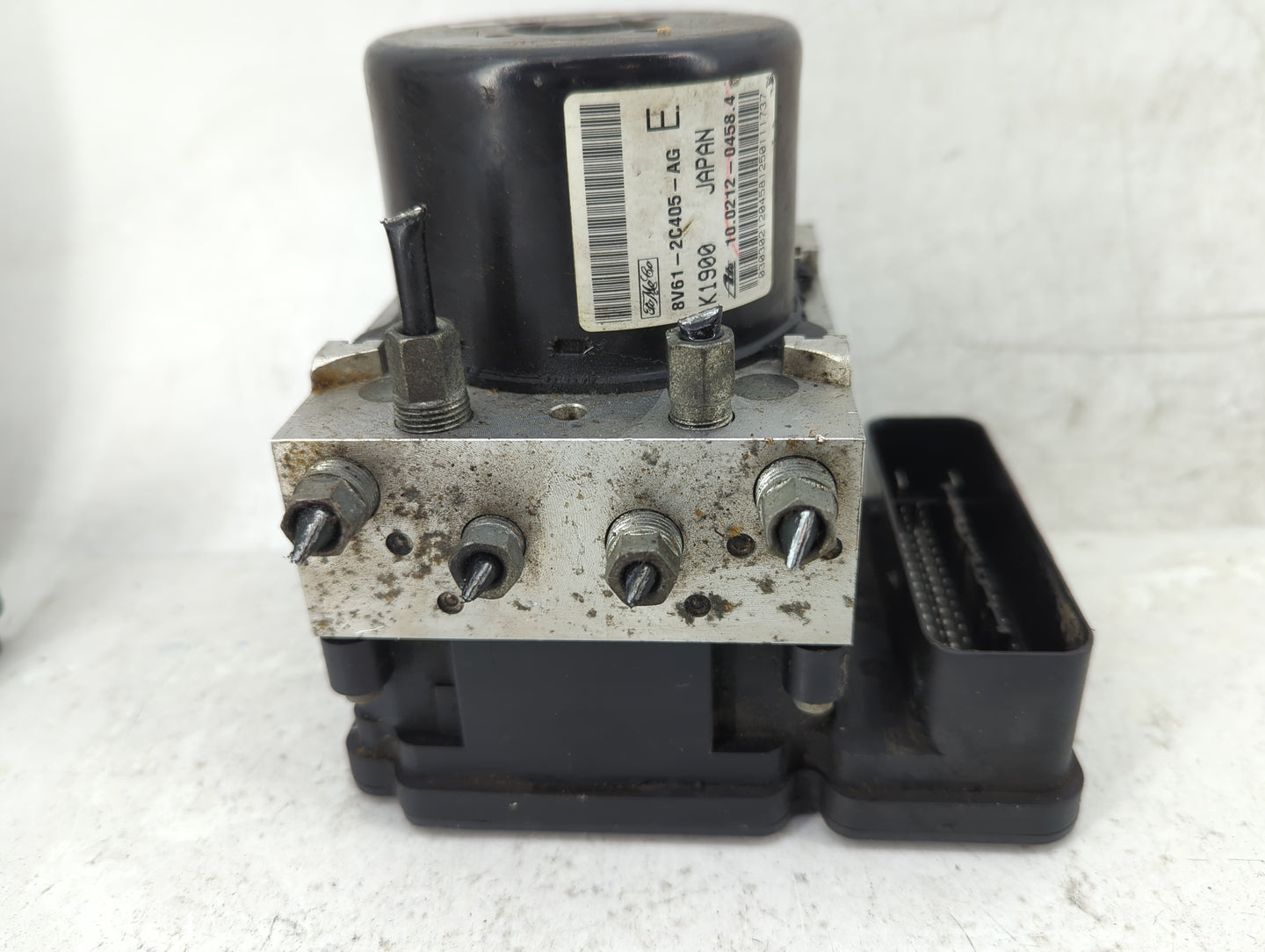 2010 Mazda Mazda3 ABS Pump Control Module Replacement P/N:8V61-2C405-AG 10.0212-0458.4, A42G, 10W172, 0004-04-96D0 Fits OEM 