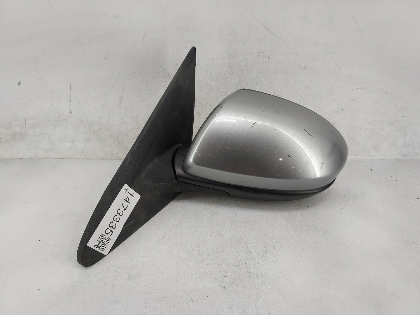 2010 Mazda Mazda3 Driver Side View Mirror - Left Door Mirror OEM Used - Oemusedautoparts1.com