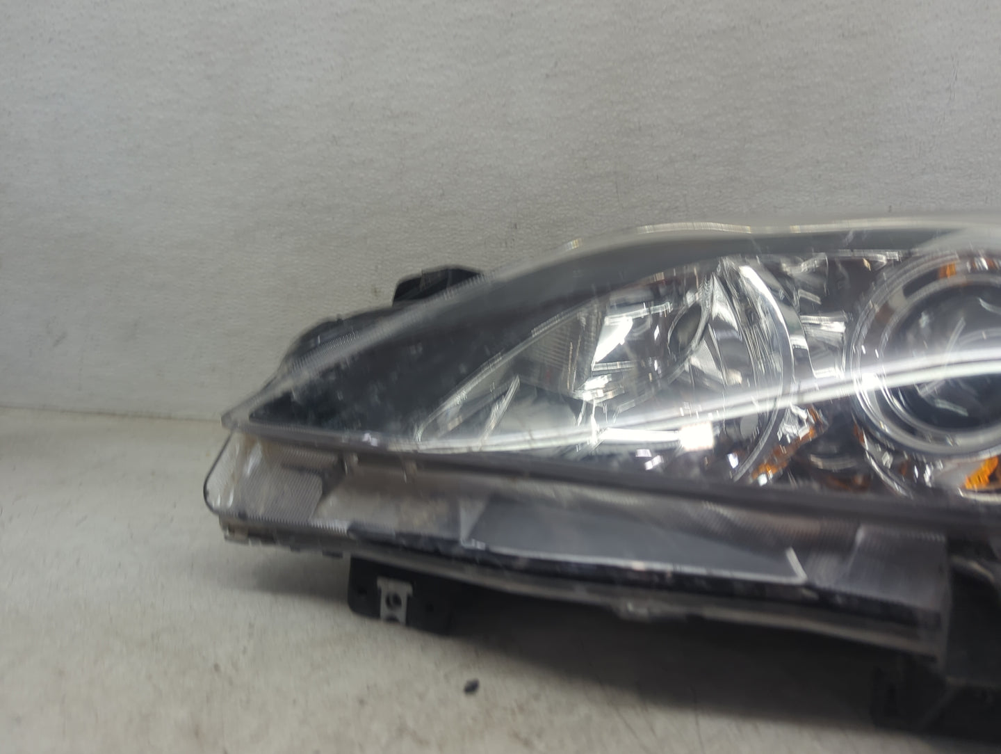 Mazda Mazda3 Driver Left Oem Head Light Headlight Lamp - Oemusedautoparts1.com