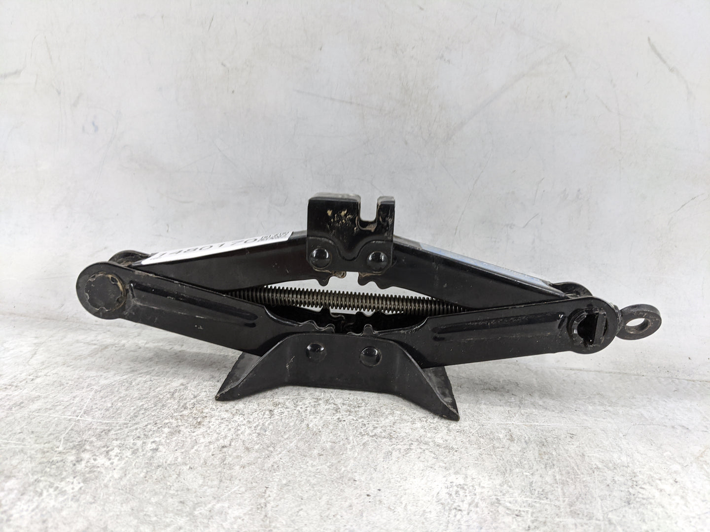 2010 Mazda Mazda3 Spare Scissor Car Jack - Oemusedautoparts1.com