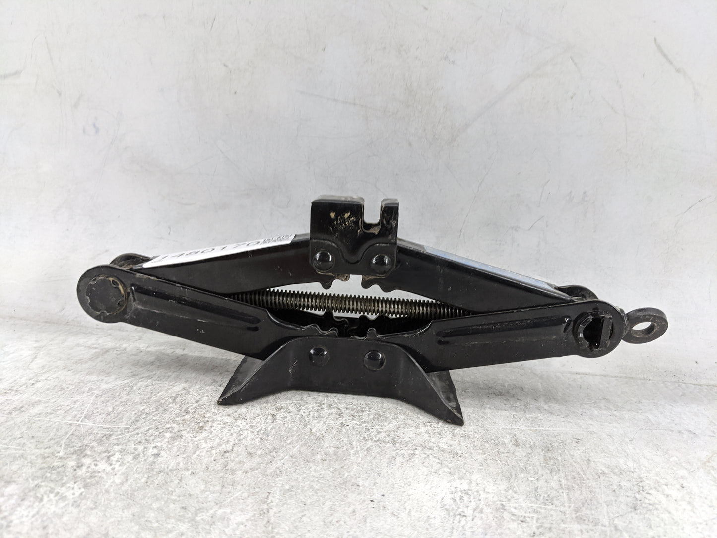 2010 Mazda Mazda3 Spare Scissor Car Jack - Oemusedautoparts1.com