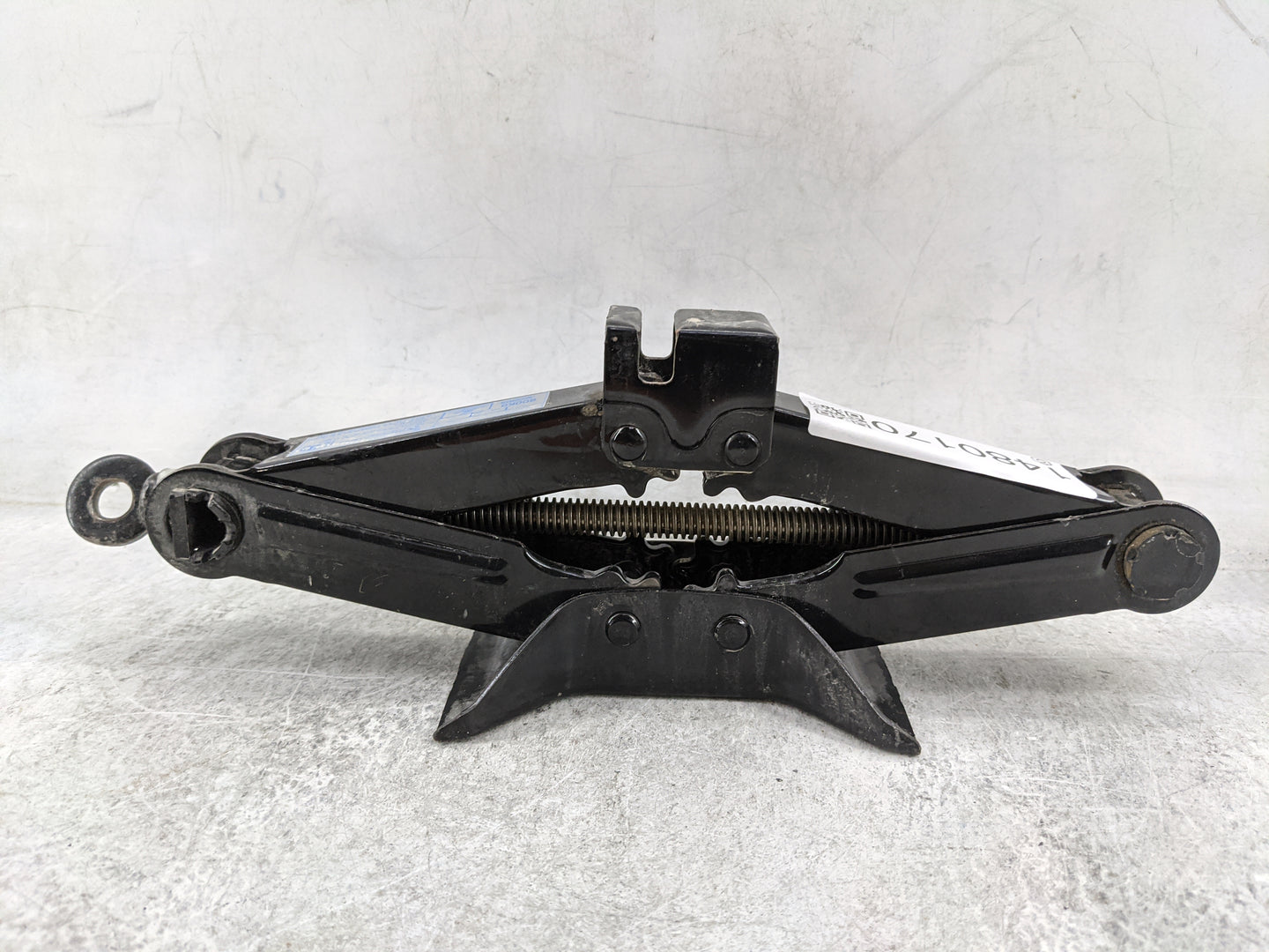 2010 Mazda Mazda3 Spare Scissor Car Jack - Oemusedautoparts1.com