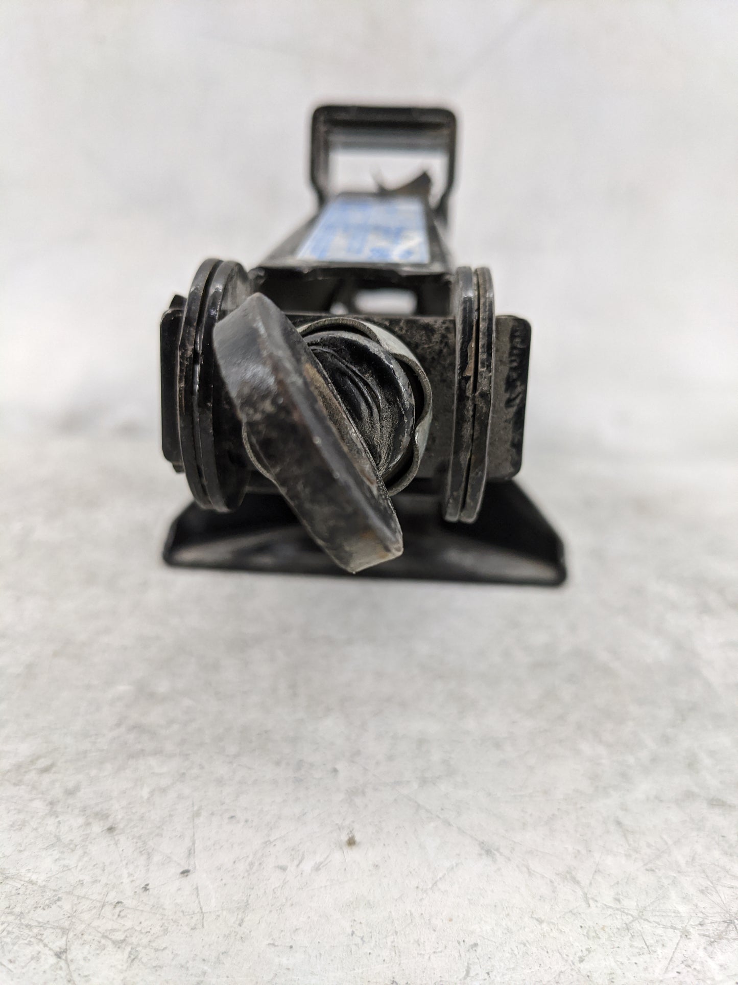 2010 Mazda Mazda3 Spare Scissor Car Jack - Oemusedautoparts1.com