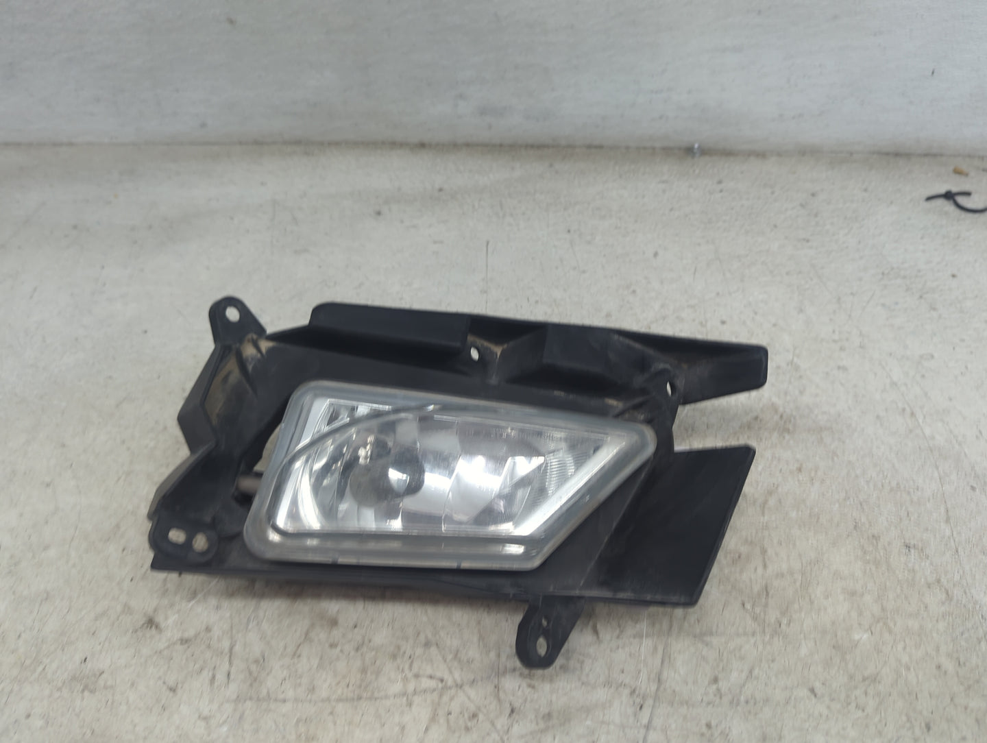 2010 Mazda Mazda3 Driver Left Oem Front Light Lamp Black - Oemusedautoparts1.com