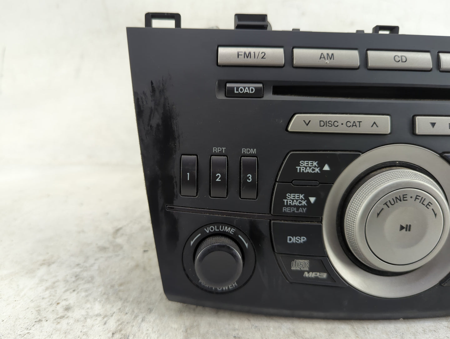2010 Mazda Mazda3 Radio AM FM Cd Player Receiver Replacement P/N:08K1B2499346 Fits OEM Used Auto Parts - Oemusedautoparts1.c