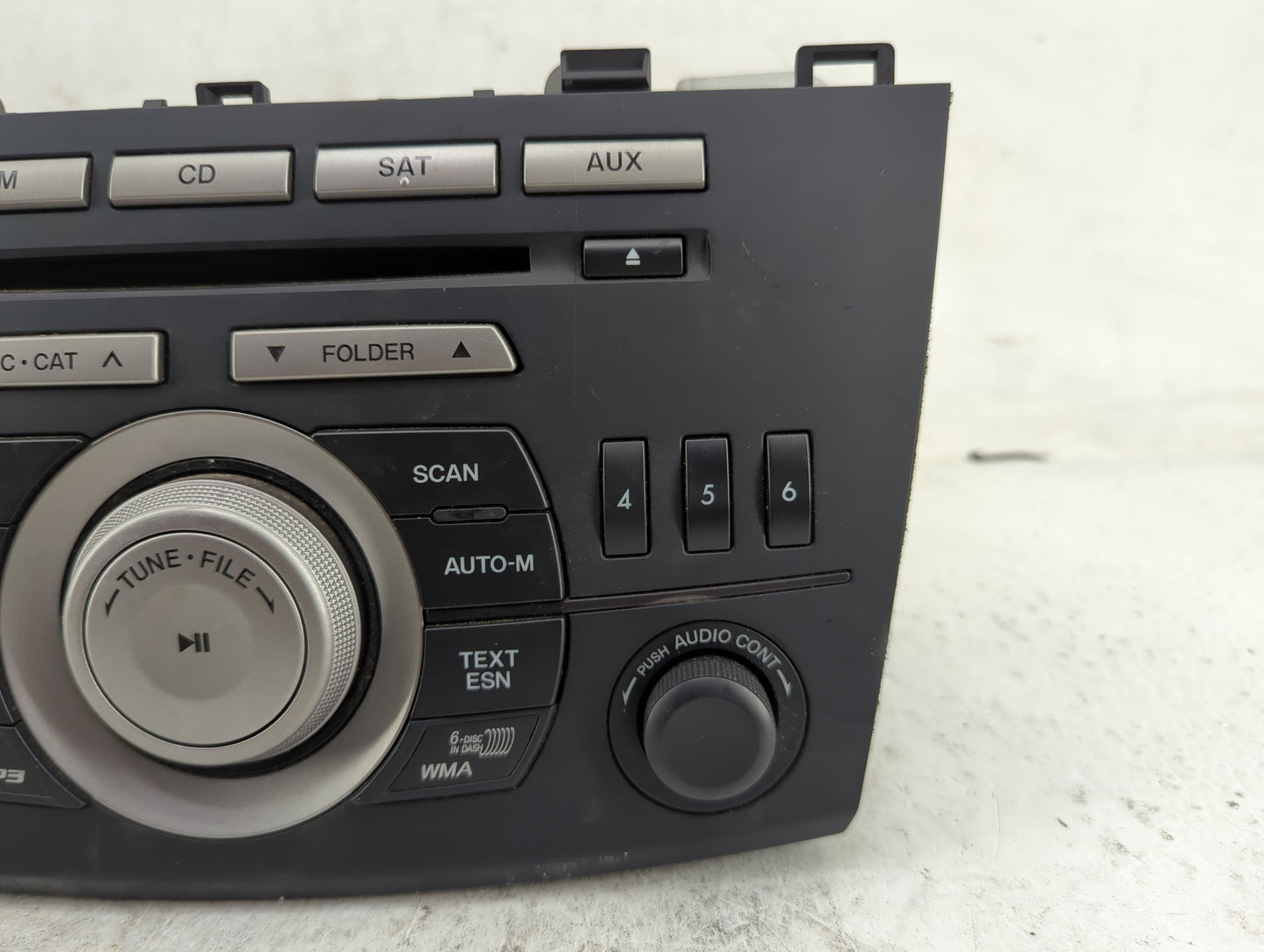 2010 Mazda Mazda3 Radio AM FM Cd Player Receiver Replacement P/N:08K1B2499346 Fits OEM Used Auto Parts - Oemusedautoparts1.c