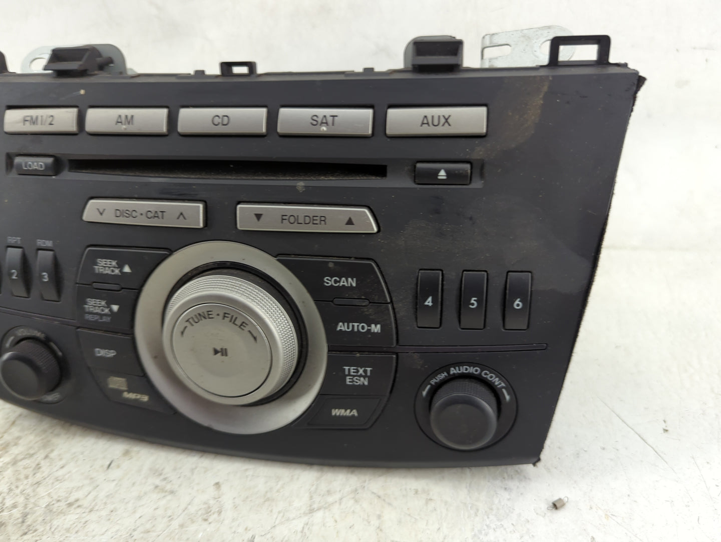 2010 Mazda Mazda3 Radio AM FM Cd Player Receiver Replacement P/N:BBM2 66 AH0 14796740 Fits OEM Used Auto Parts - Oemusedauto