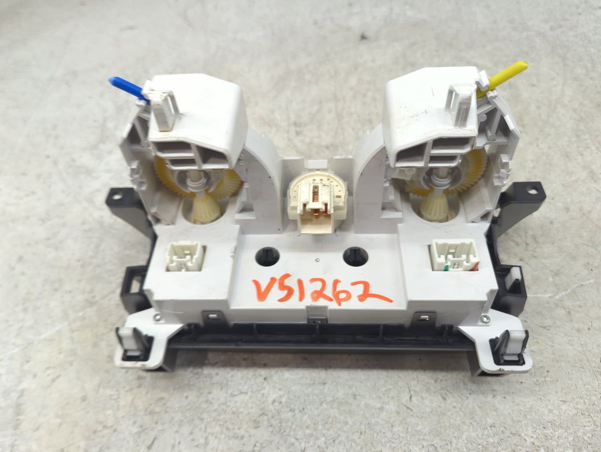 2010 Mazda Mazda3 Climate Control Module Temperature AC/Heater Replacement Fits Fits 2011 OEM Used Auto Parts - Oemusedautop