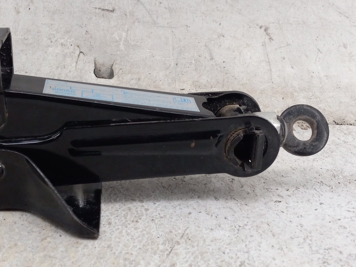 2010 Mazda Mazda3 Spare Scissor Car Jack Black - Oemusedautoparts1.com
