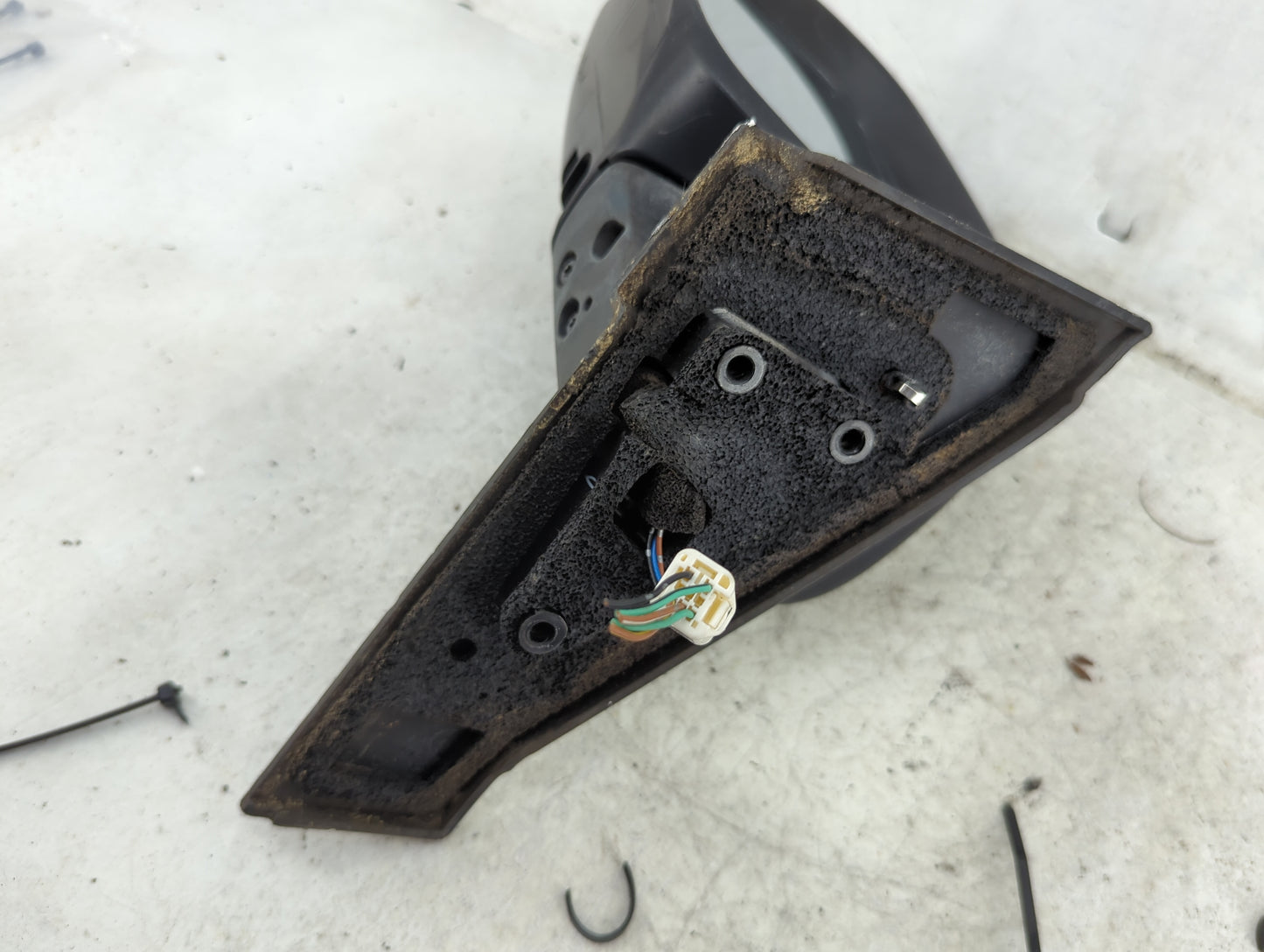 2010 Mazda Mazda5 Driver Side View Mirror - Left Door Mirror OEM Used - Oemusedautoparts1.com