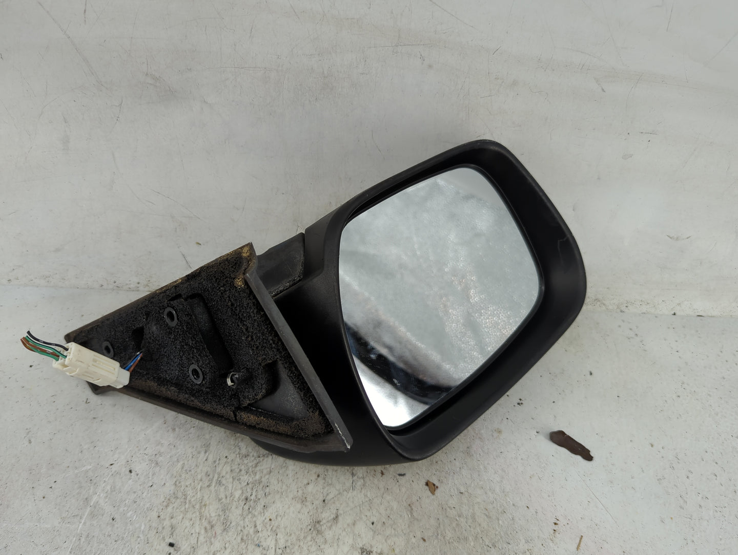 2010 Mazda Mazda5 Driver Side View Mirror - Left Door Mirror OEM Used - Oemusedautoparts1.com