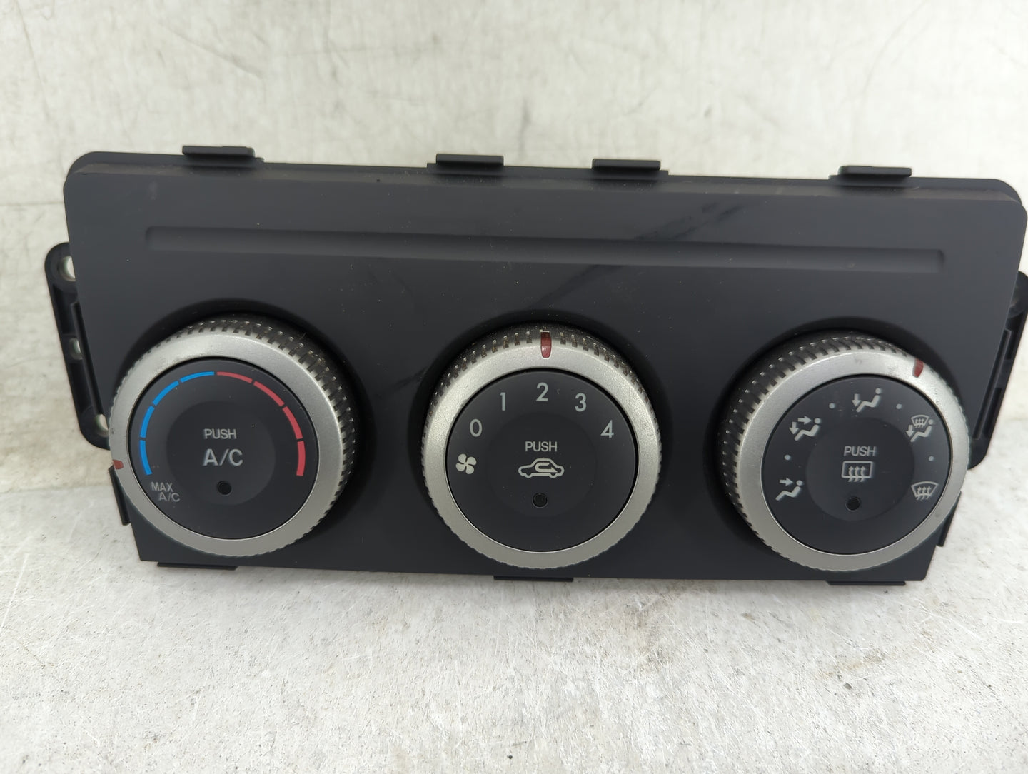 2010 Mazda Mazda6 Climate Control Module Temperature AC/Heater Replacement P/N:K1900V83L V83L61190E Fits Fits 2009 2011 2012