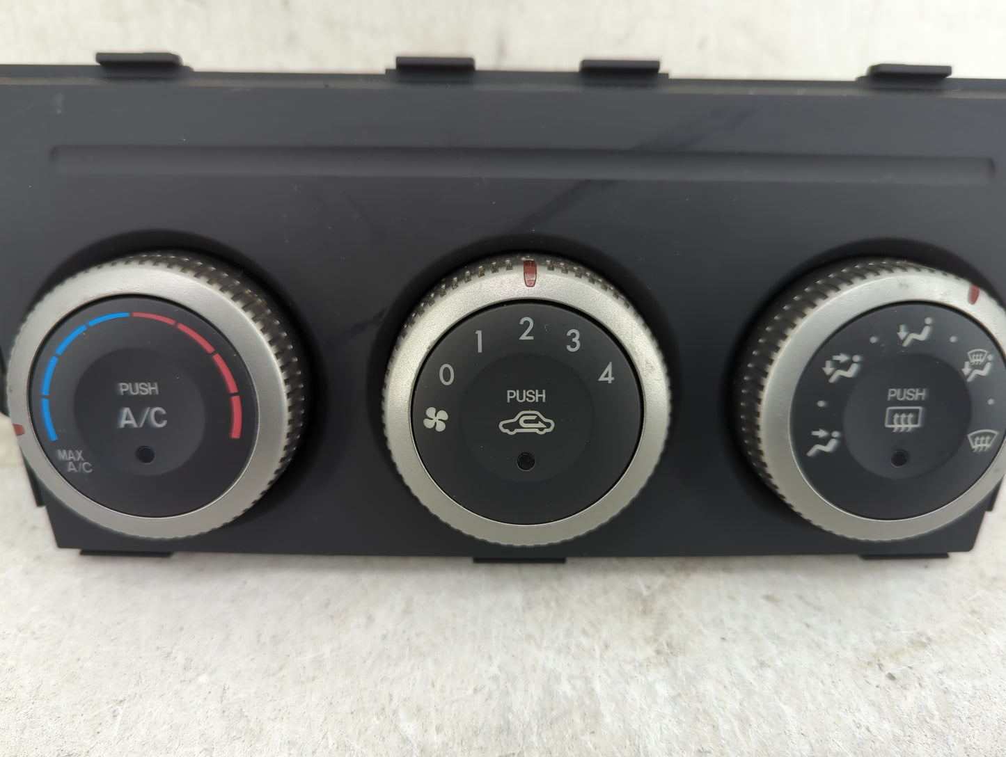 2010 Mazda Mazda6 Climate Control Module Temperature AC/Heater Replacement P/N:K1900V83L V83L61190E Fits Fits 2009 2011 2012