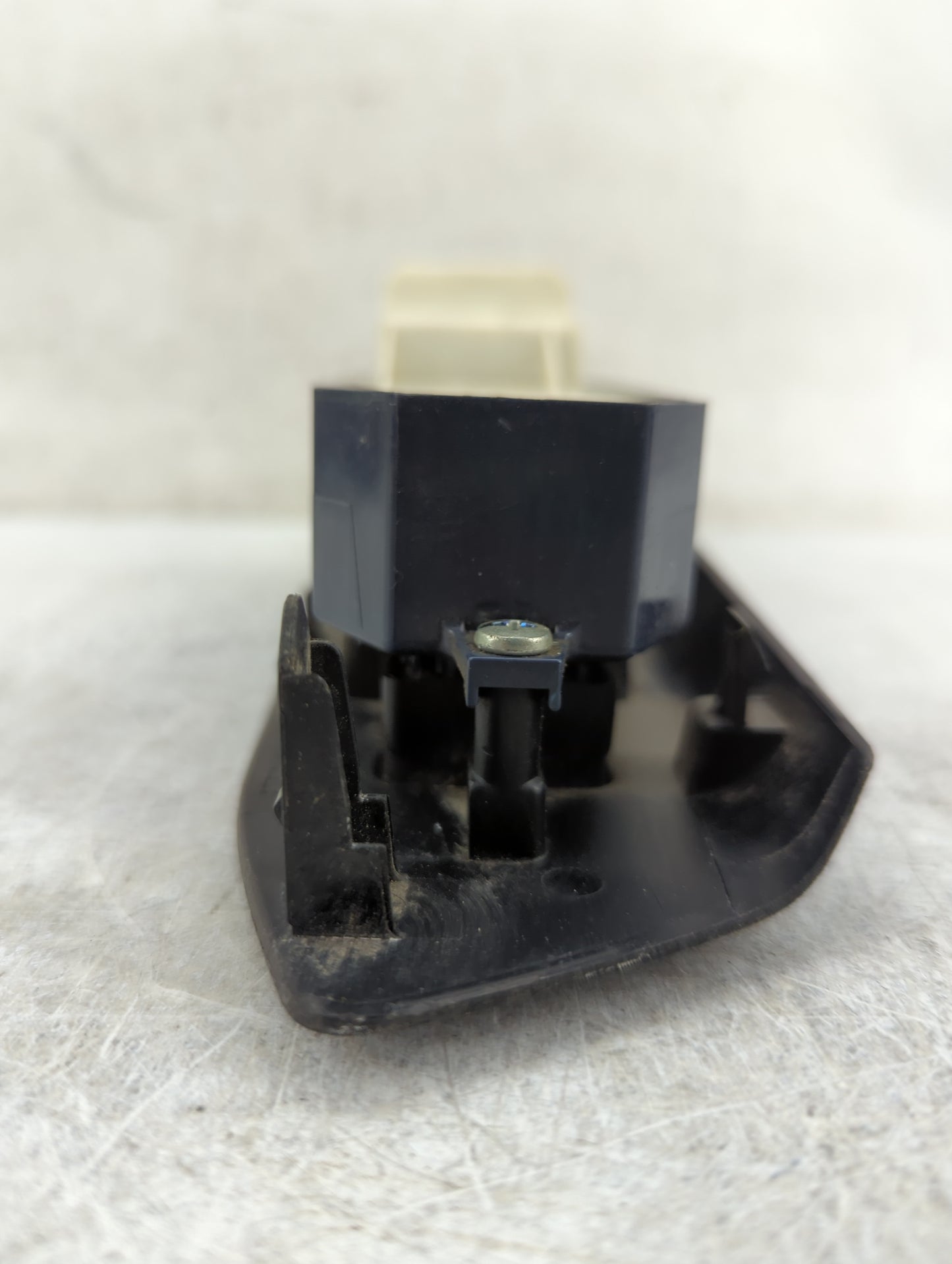 2010 Mazda Mazda6 Master Power Window Switch Replacement Driver Side Left P/N:74232-0R030 Fits OEM Used Auto Parts - Oemused