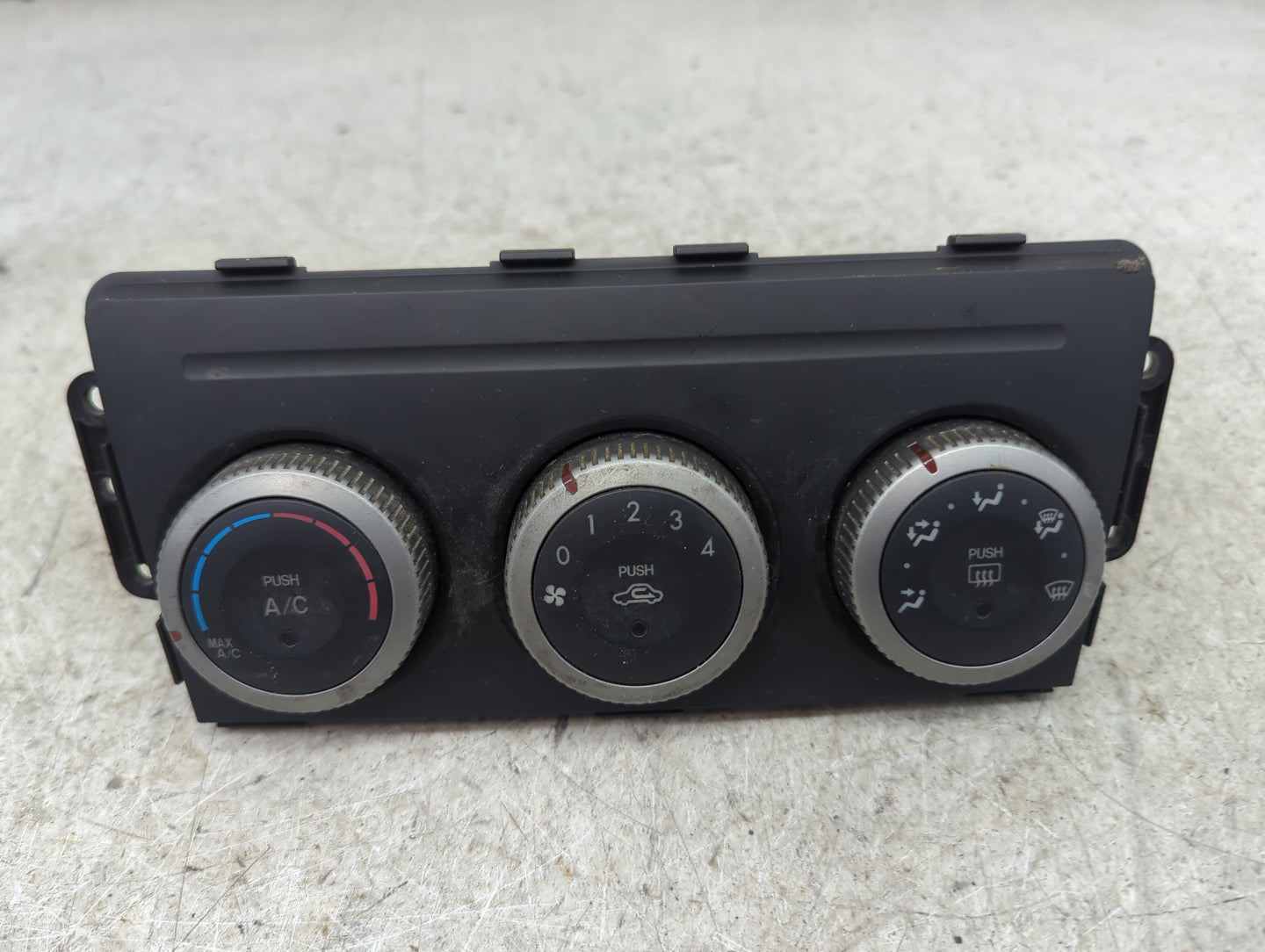 2010 Mazda Mazda6 Climate Control Module Temperature AC/Heater Replacement P/N:GS3L 611G0D 9005226072, M19980A Fits OEM Used