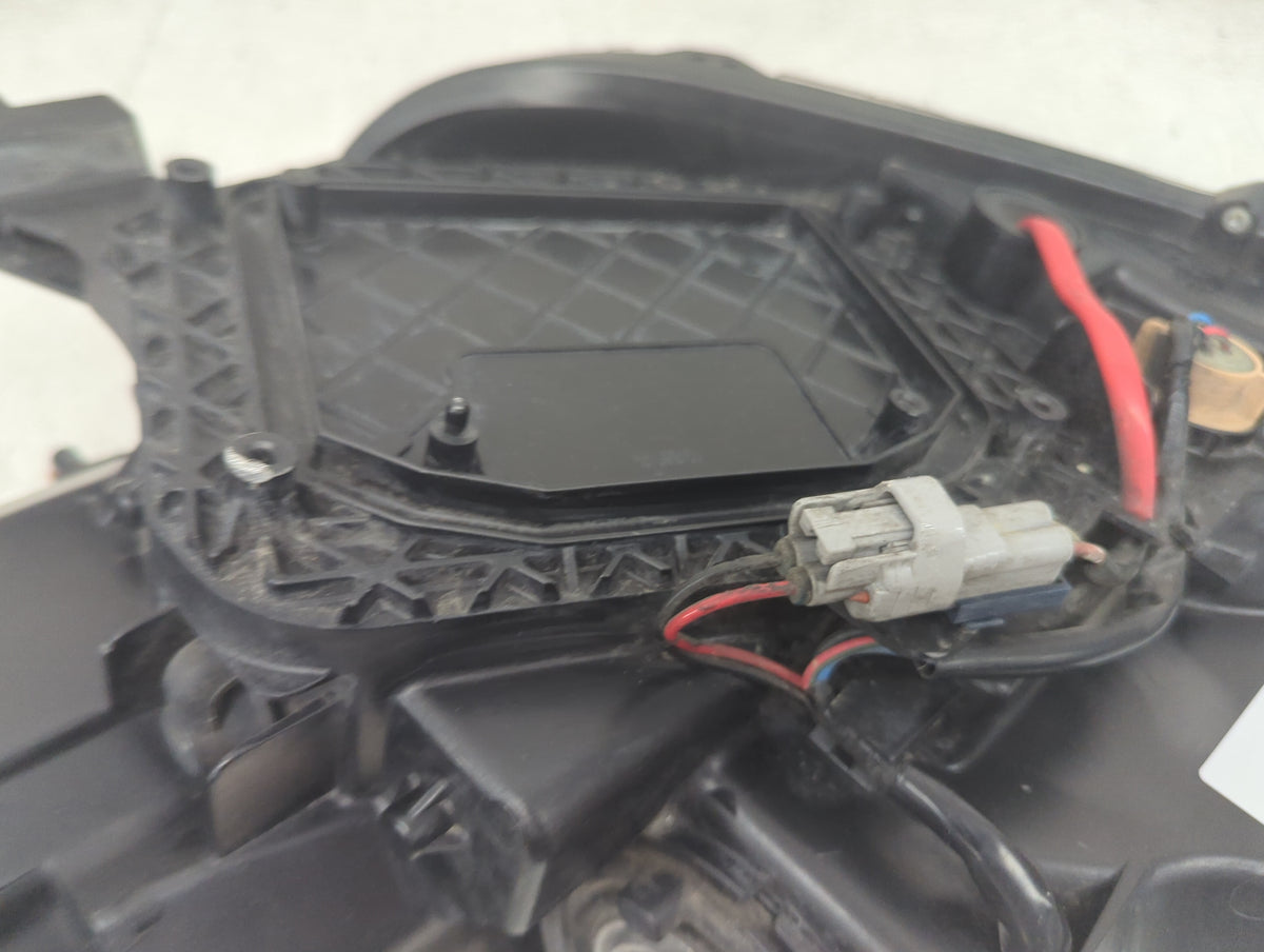 2010 Mazda Mazda6 Passenger Right Oem Head Light Headlight Lamp - Oemusedautoparts1.com
